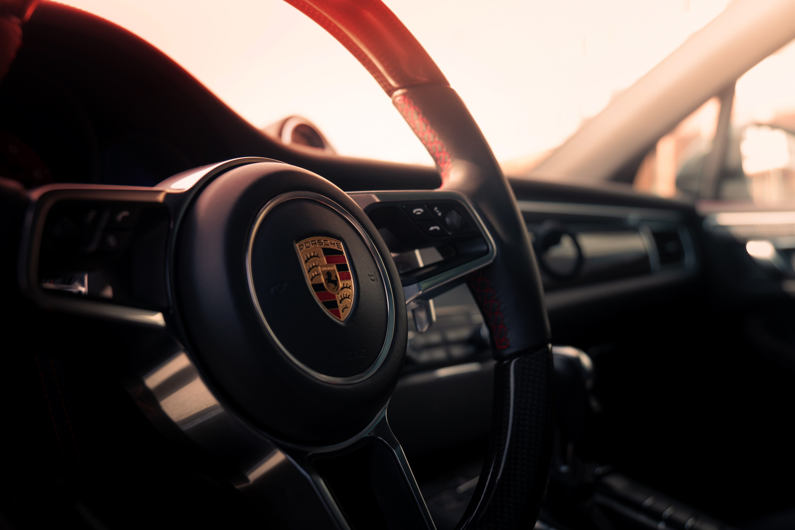 PORSCHE Macan. Автомобильный фотограф Алексей Хезеков