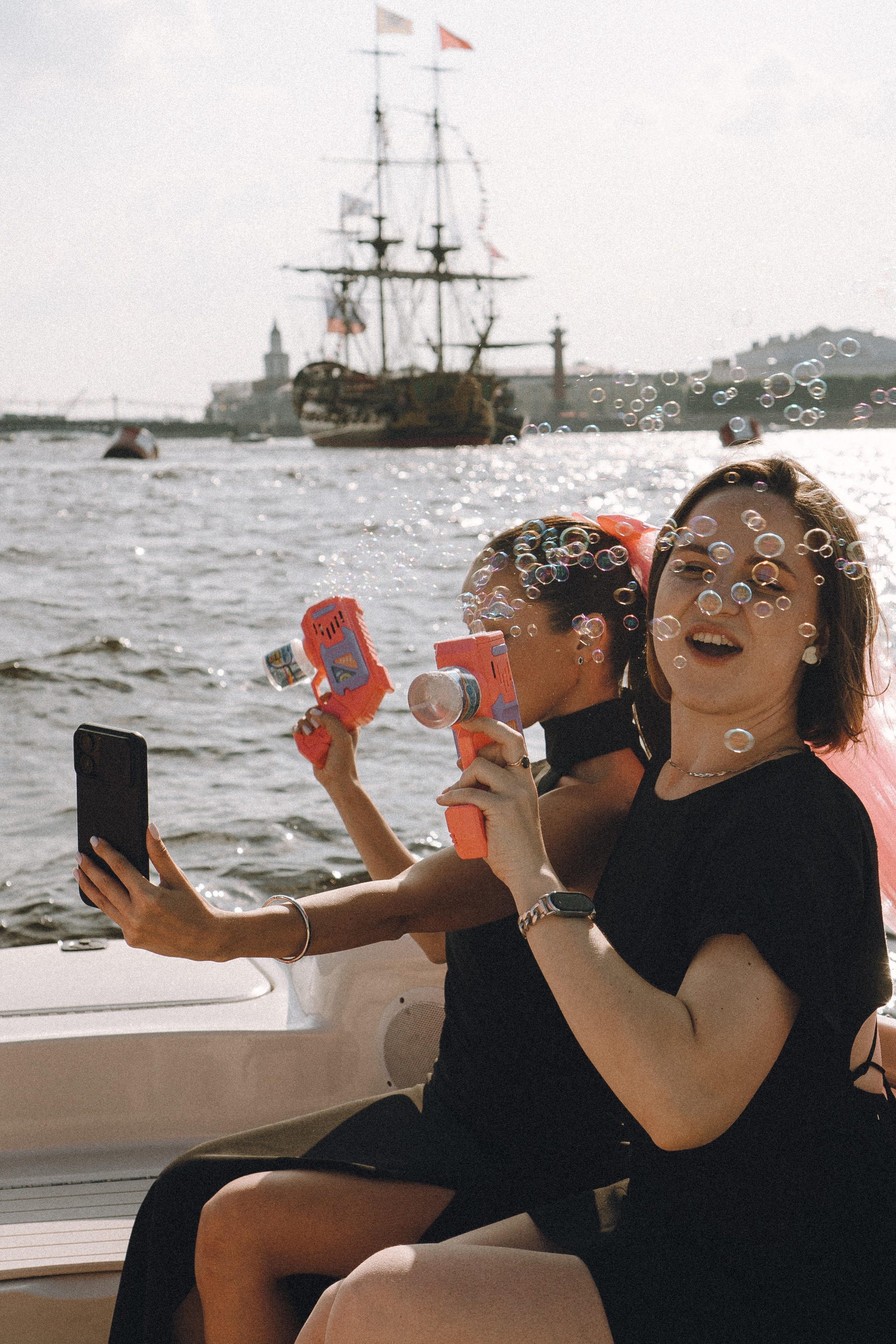 ДЕВИЧНИК НА КАТЕРЕ. Профессиональный фотограф, Санкт-Петербург — Виктория Богомолова