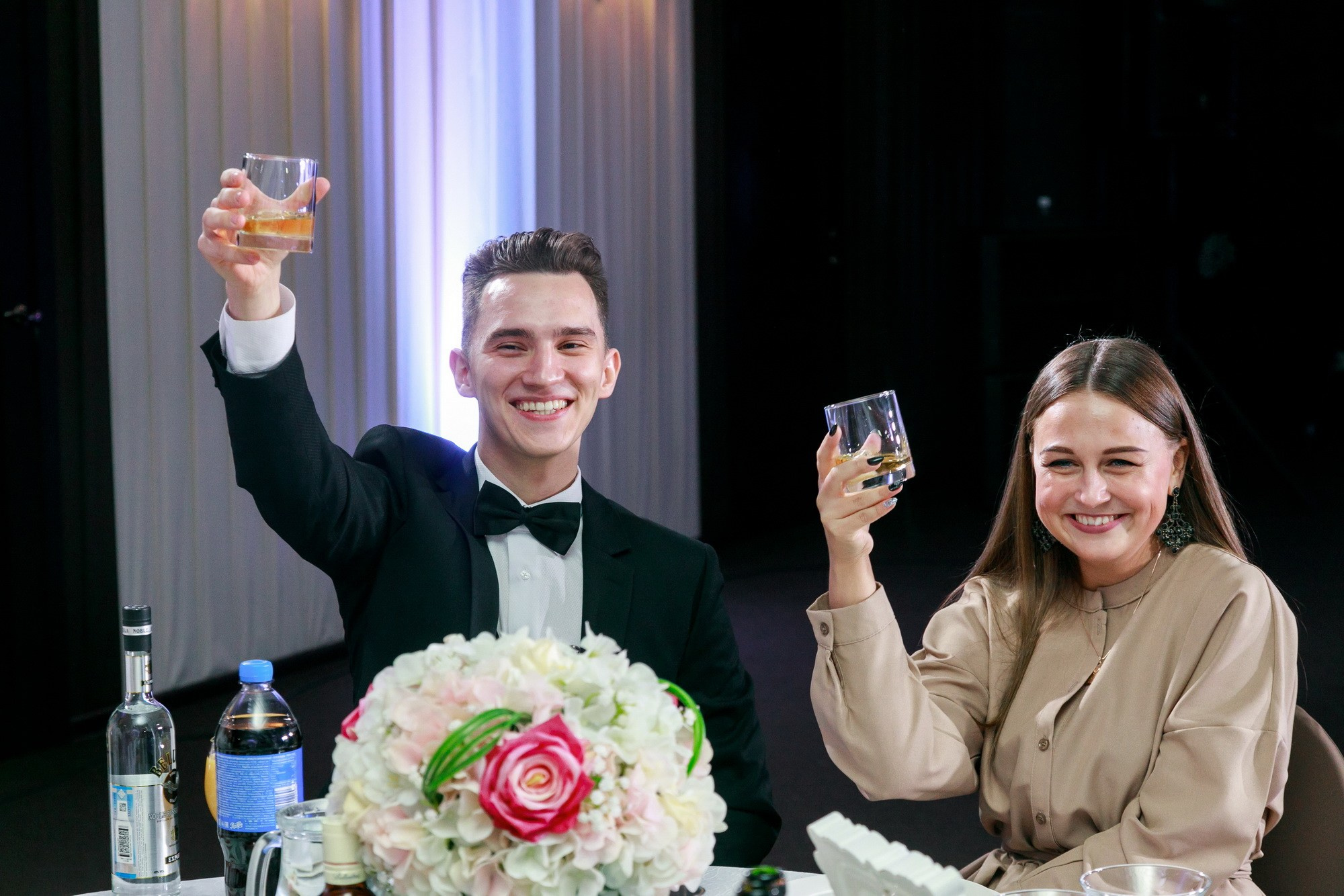 Свадьба с огоньком. Фотограф крещение венчание в Петербурге! Помогает подобрать храм и посоветовал душевного батюшку в СПб