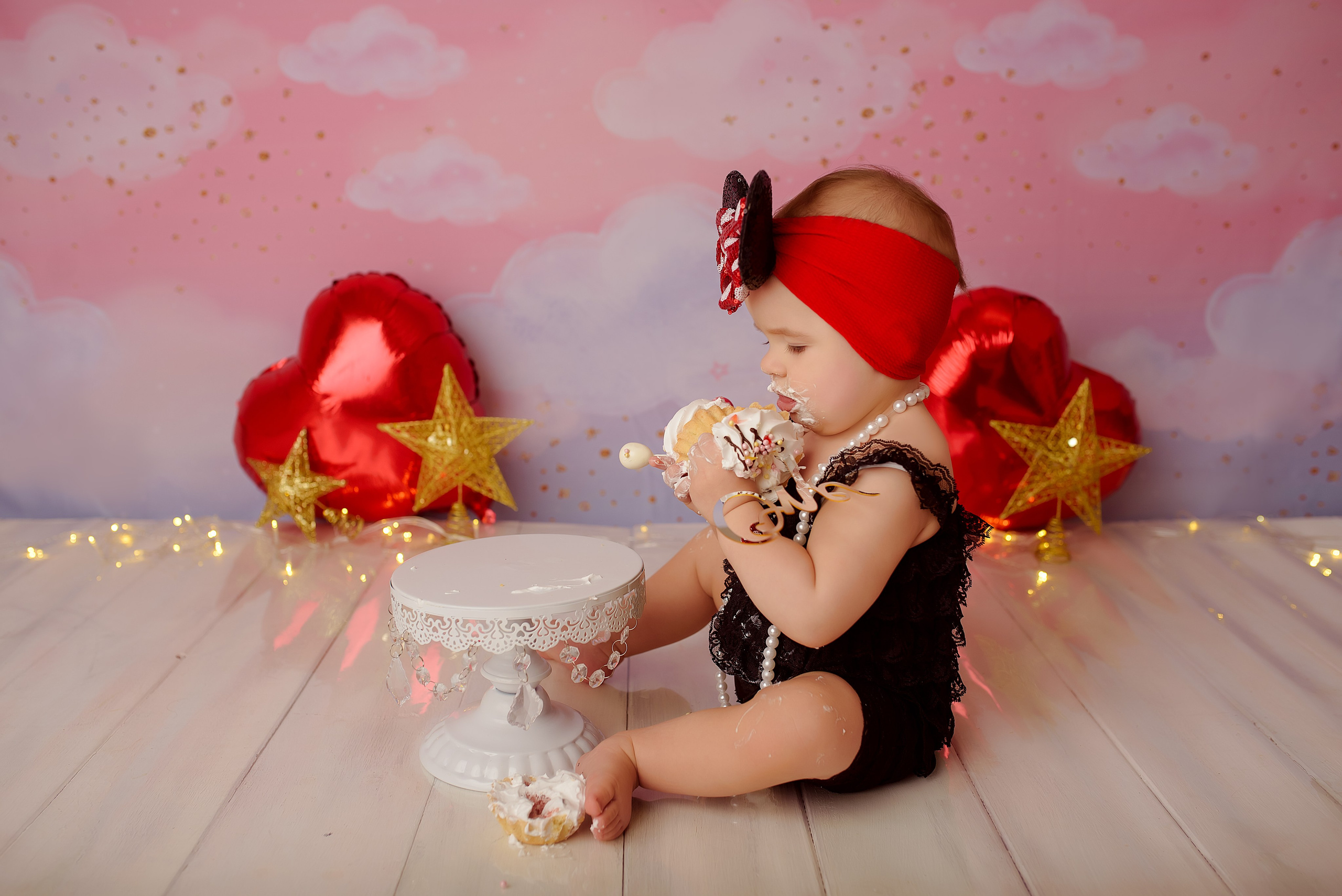 Крушение тортика. Фотограф беременности и новорожденных в Рязани