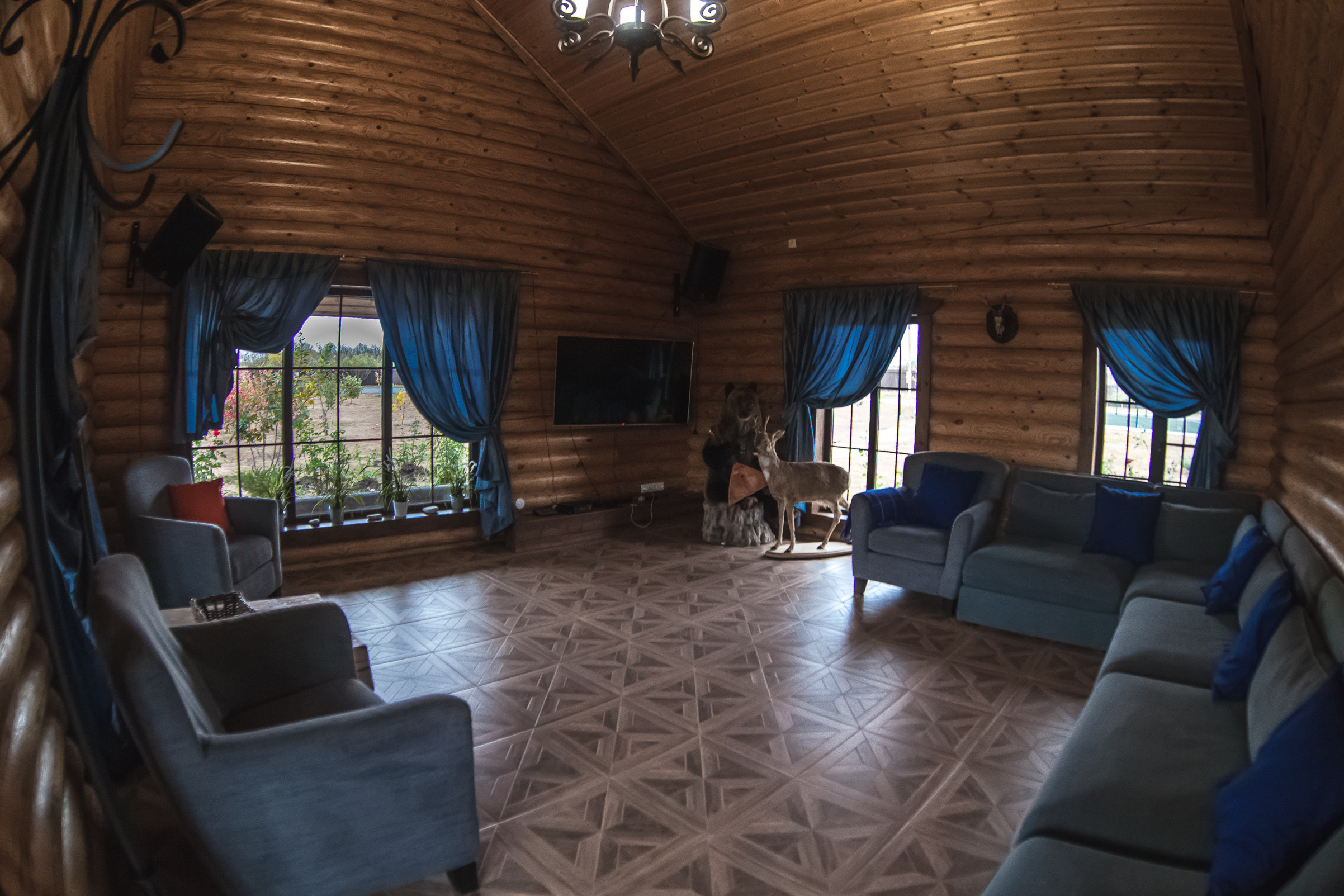 Контент для загородного клуба Hunterburg. Женский и детский фотограф в Ростовской области Инна Романова