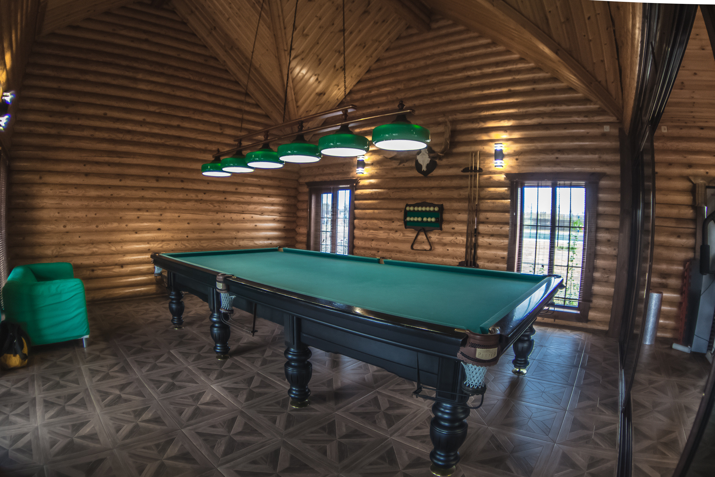 Контент для загородного клуба Hunterburg. Женский и детский фотограф в Ростовской области Инна Романова