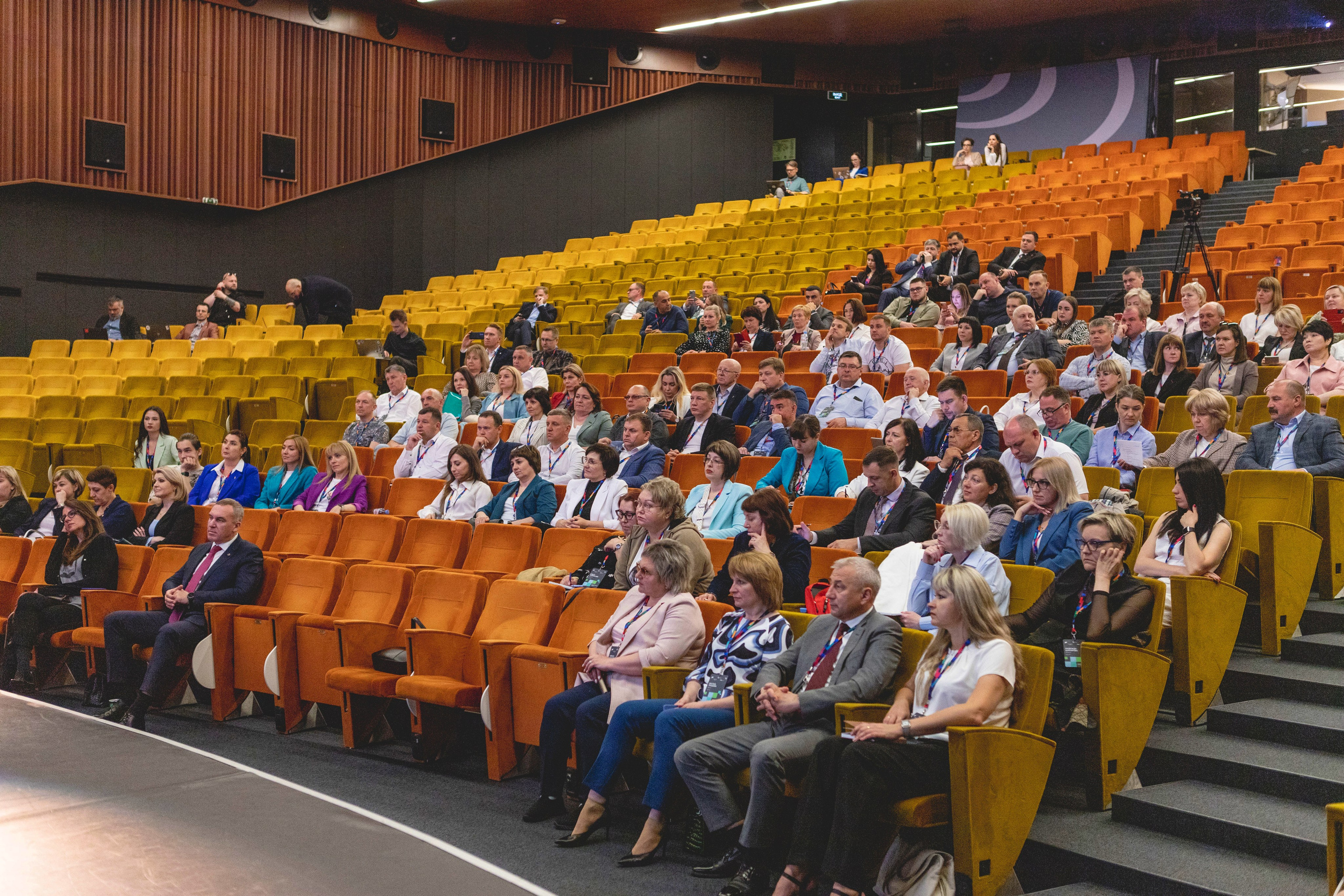 Губернатор Ханты-Мансийского автономного округа. Репортажный фотограф корпоративных мероприятий; Бизнес-конференций; спортивных соревнований; Фестивалей; Культурных событий