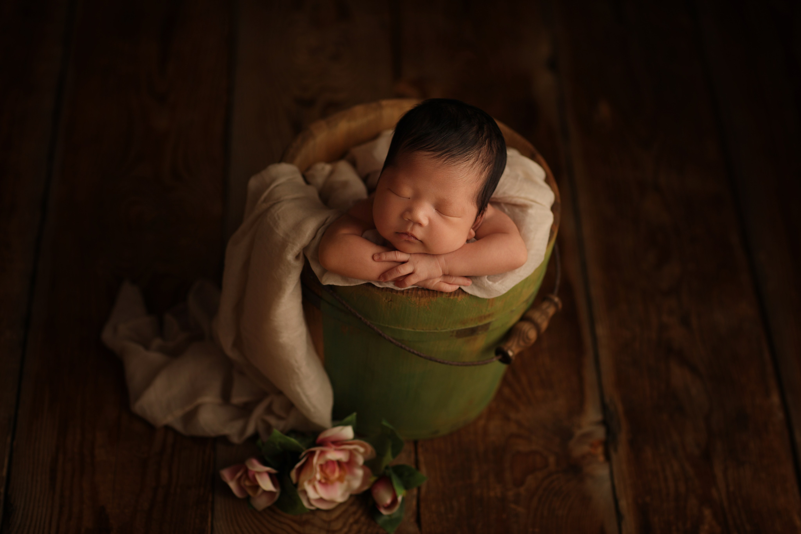 PH @anna_molodykh_newborn.almaty. Retoucher Aleksmokh