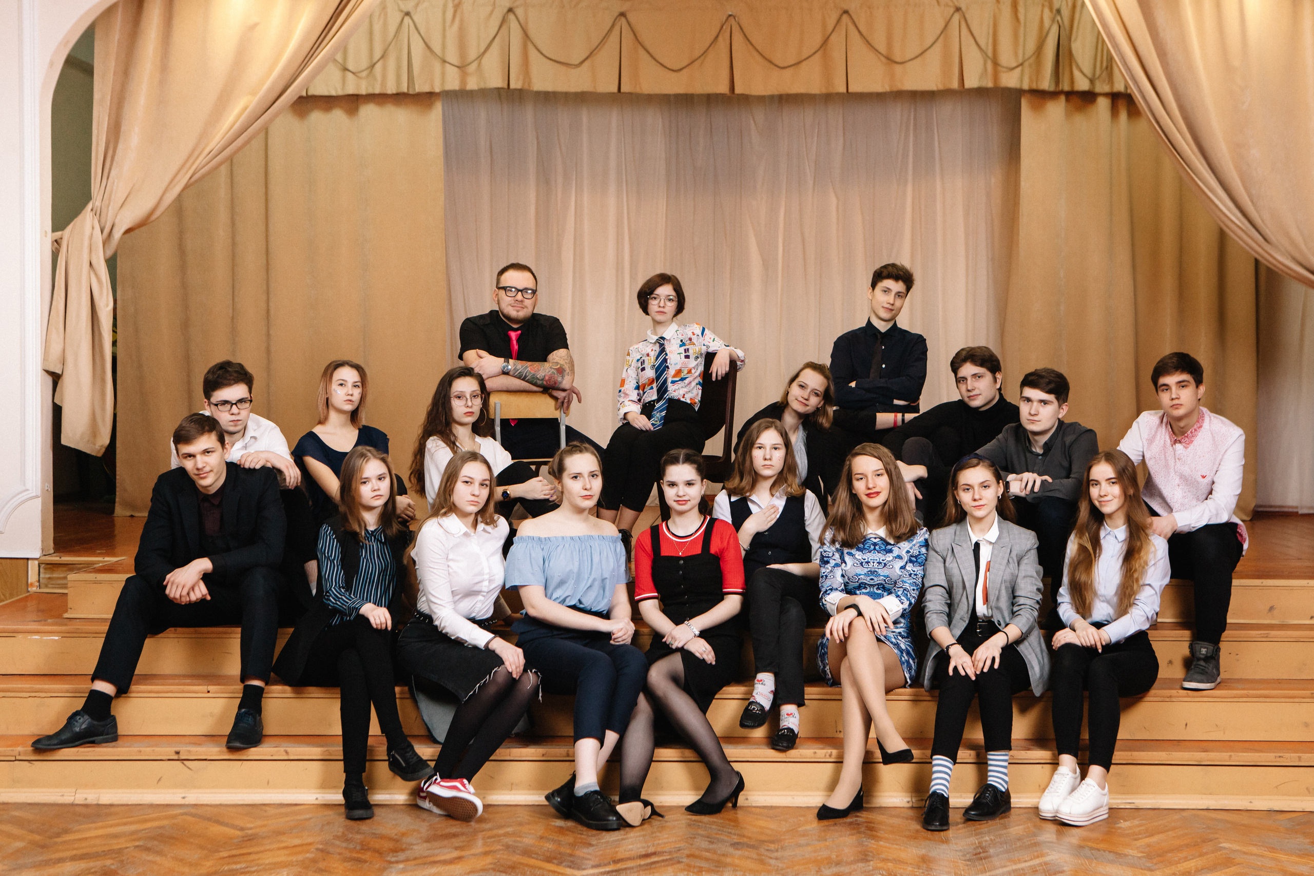 Выпускные альбомы в Майкопе. Школьный фотограф. Семейный и свадебный фотограф в Майкопе Михаил Мартиросян