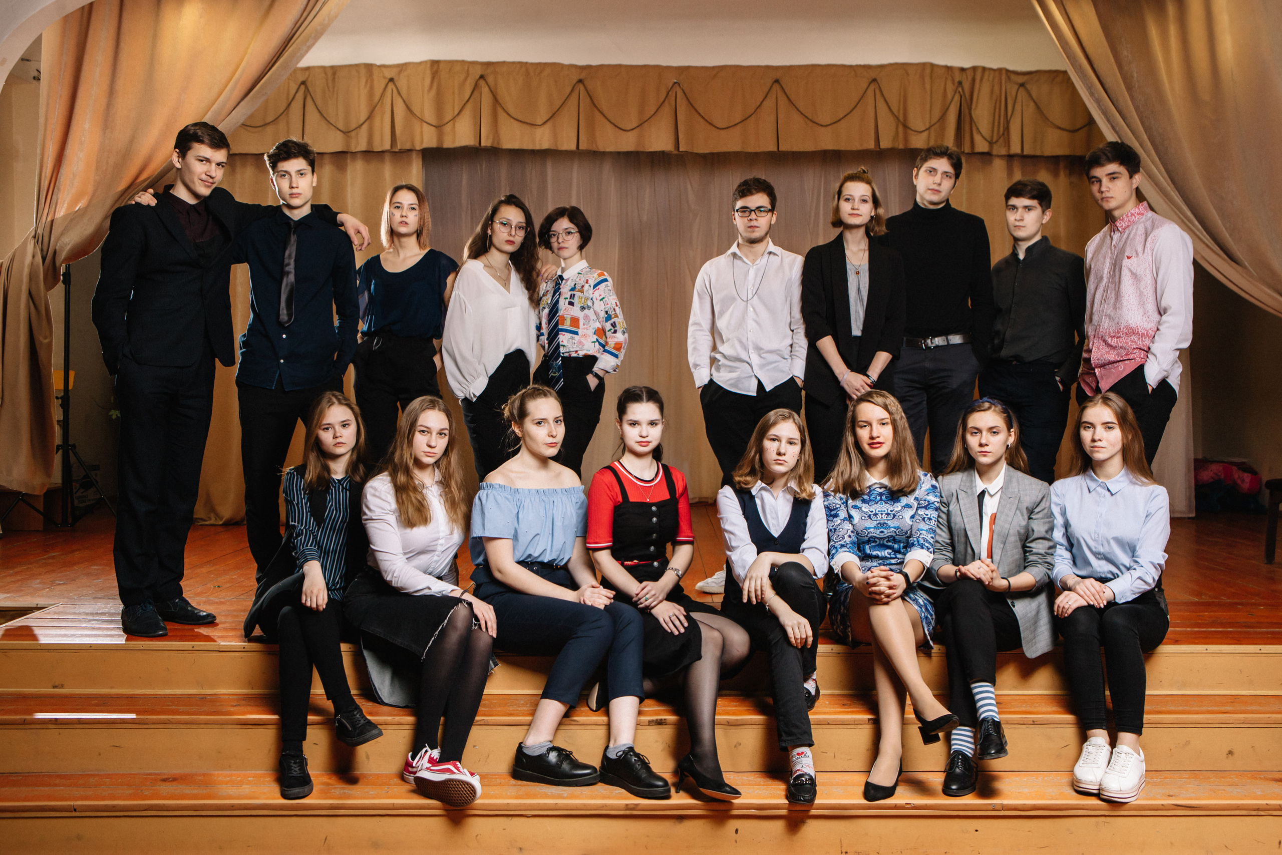 Выпускные альбомы в Майкопе. Школьный фотограф. Семейный и свадебный фотограф в Майкопе Михаил Мартиросян