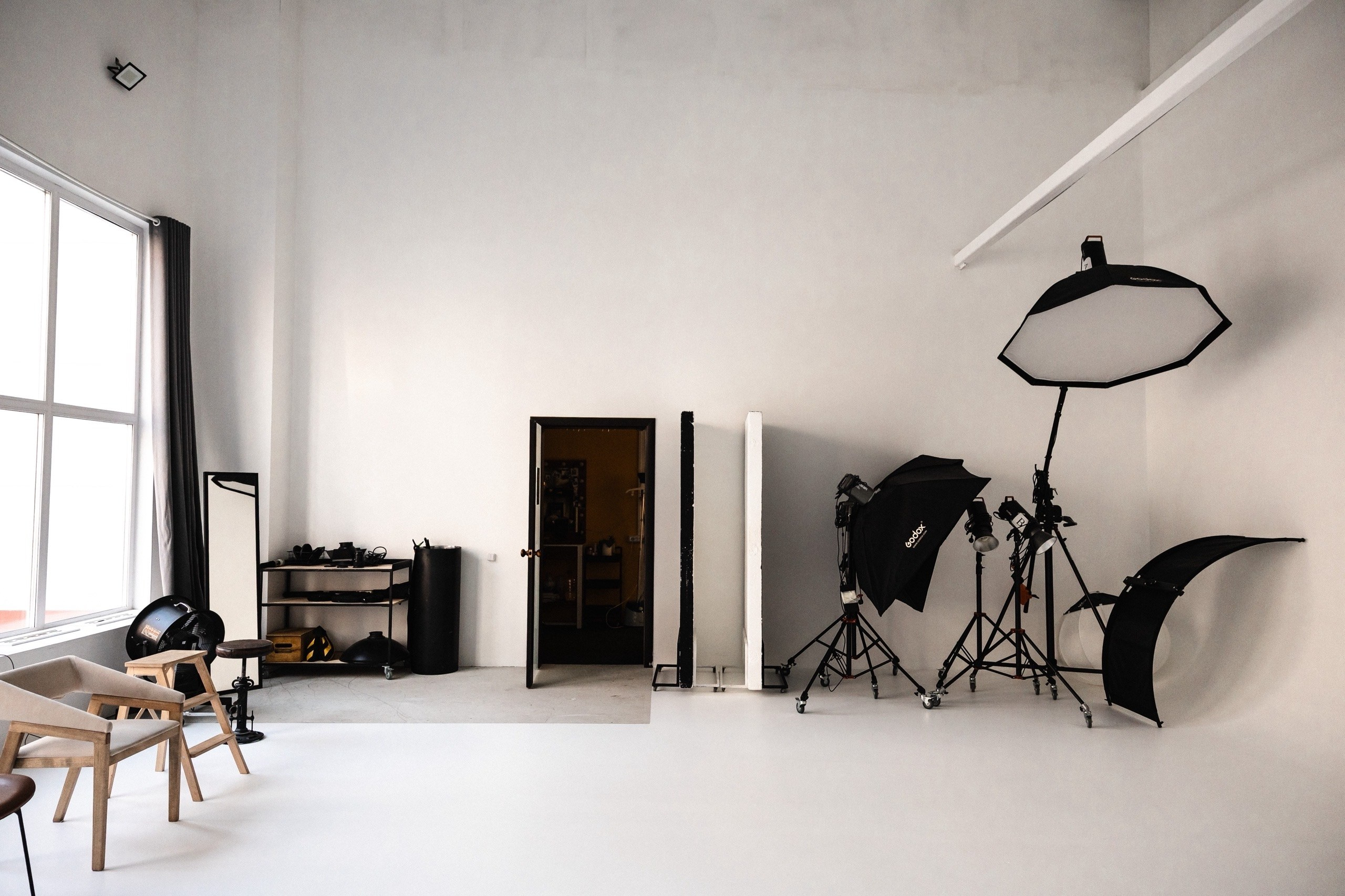 Фотостудия Циркуль. Циклорама 70. Фотограф Пирумян Анна. г. Сургут, г. Воронеж