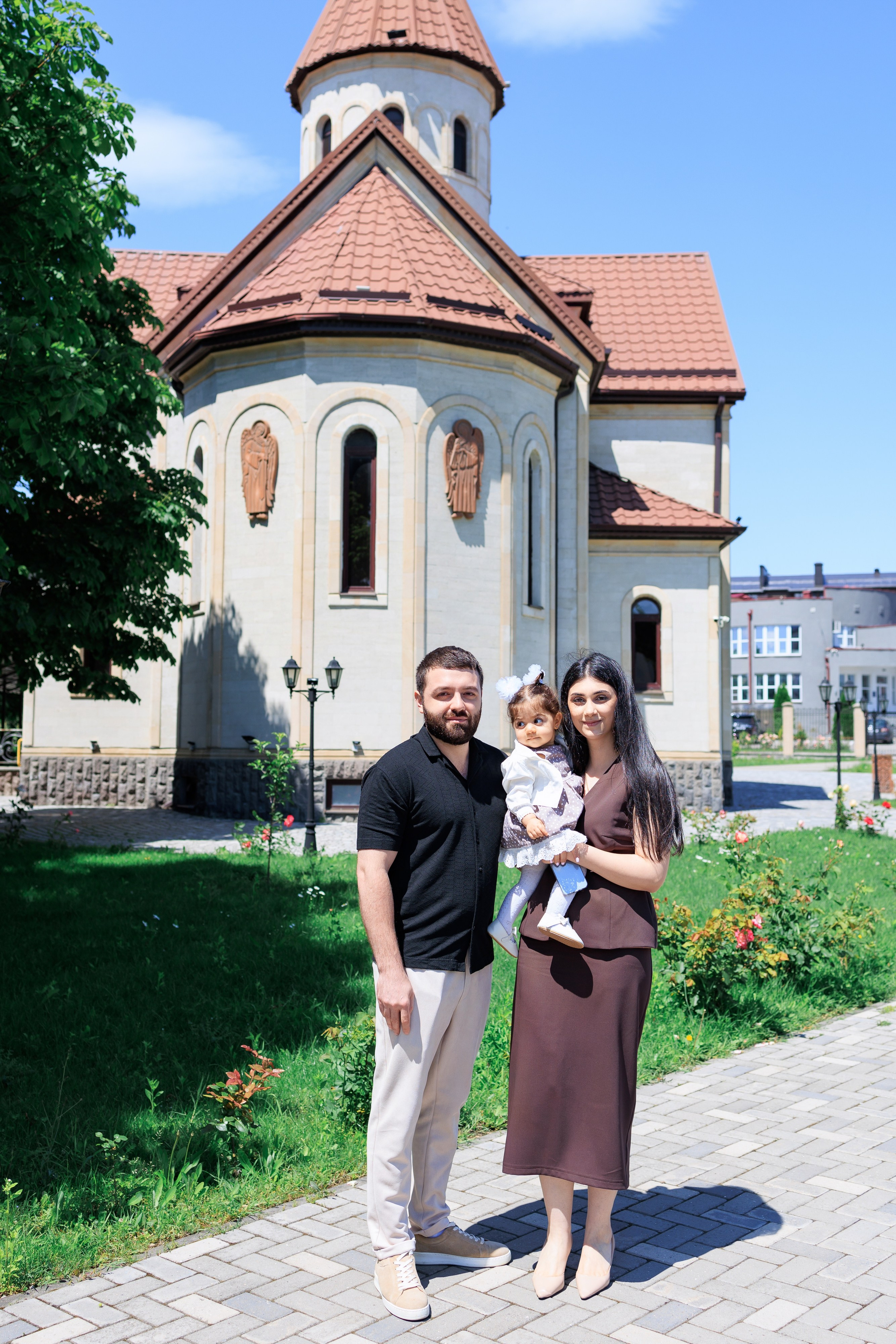 Фотосъёмка таинства крещения и крестин в городах Я фотограф снимающий венчания в городах Минеральные Воды, Пятигорск, Кисловодск, Ессентуки,. Репортажный и свадебный фотограф Пятигорск и КМВ