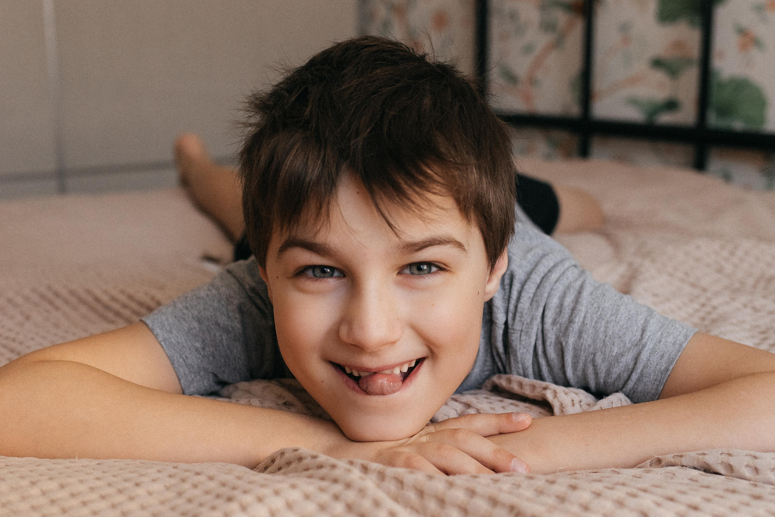 Ира, Саша, Паша, Валя и Вика. Главная