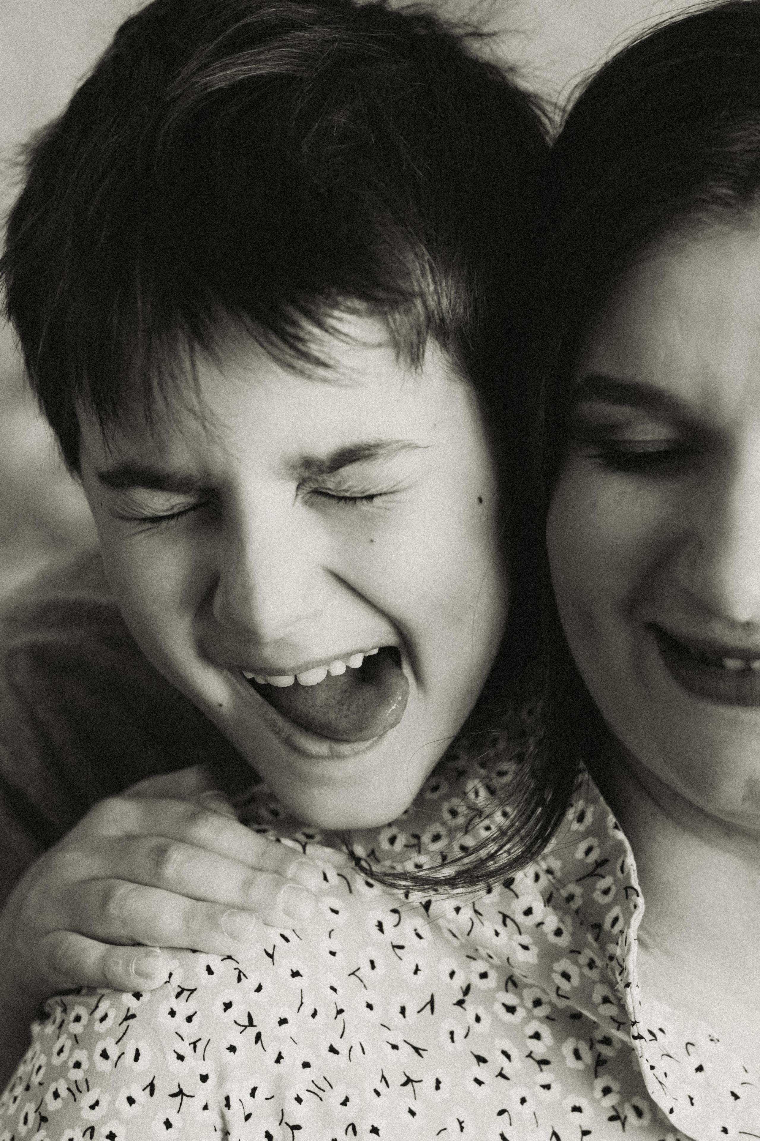 Ира, Саша, Паша, Валя и Вика. Главная