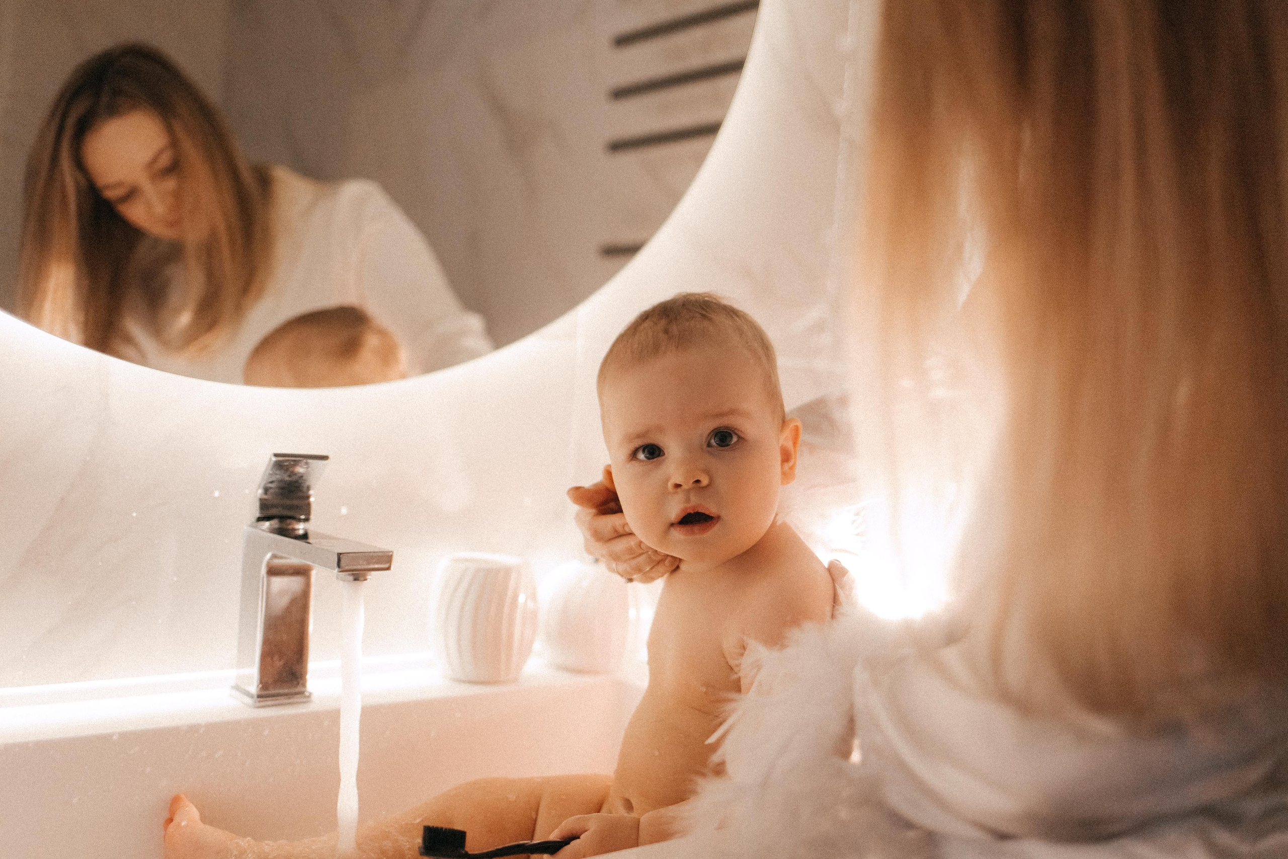 Аня, Максим и Мирослава. Главная