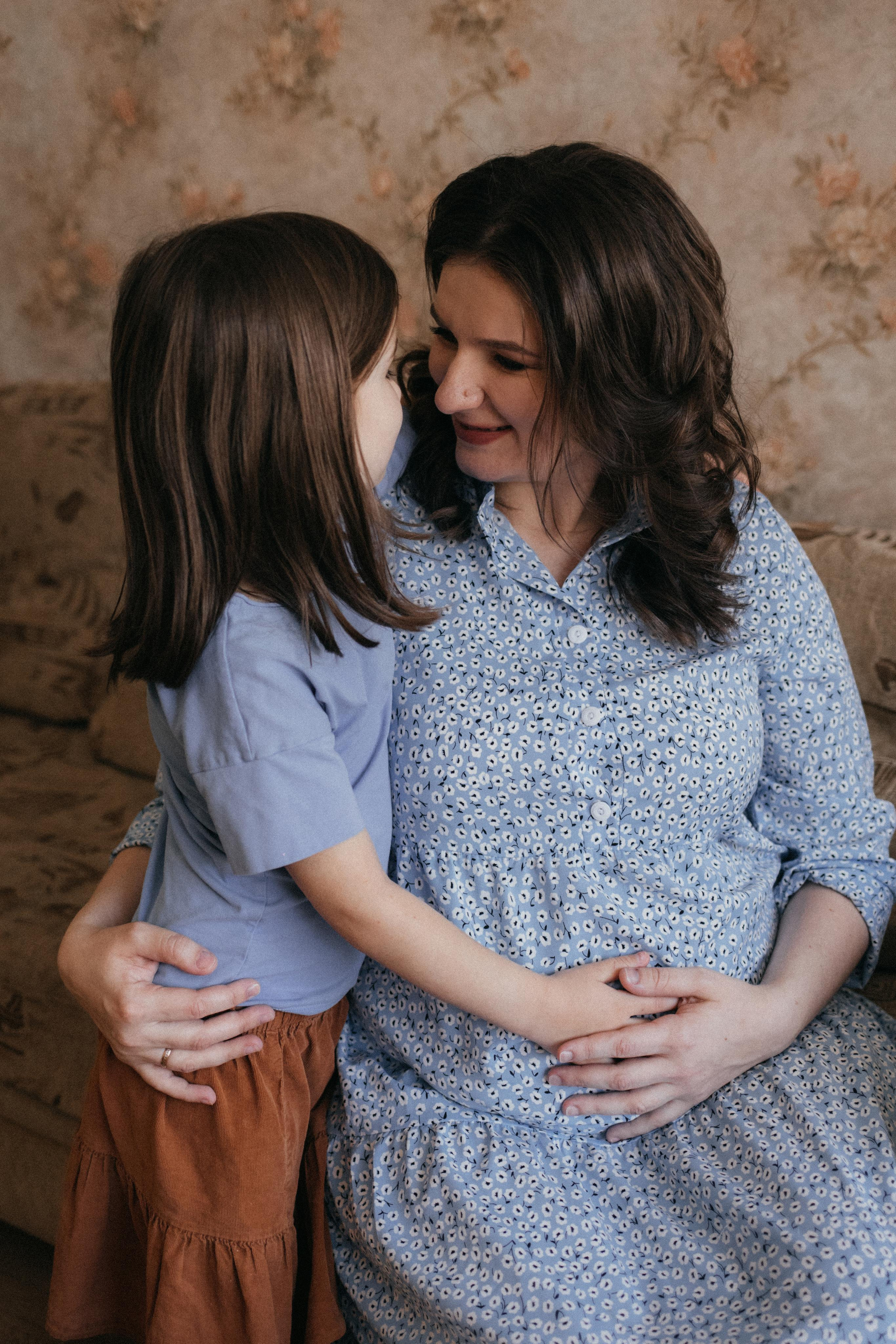 Ира, Саша, Паша, Валя и Вика. Главная