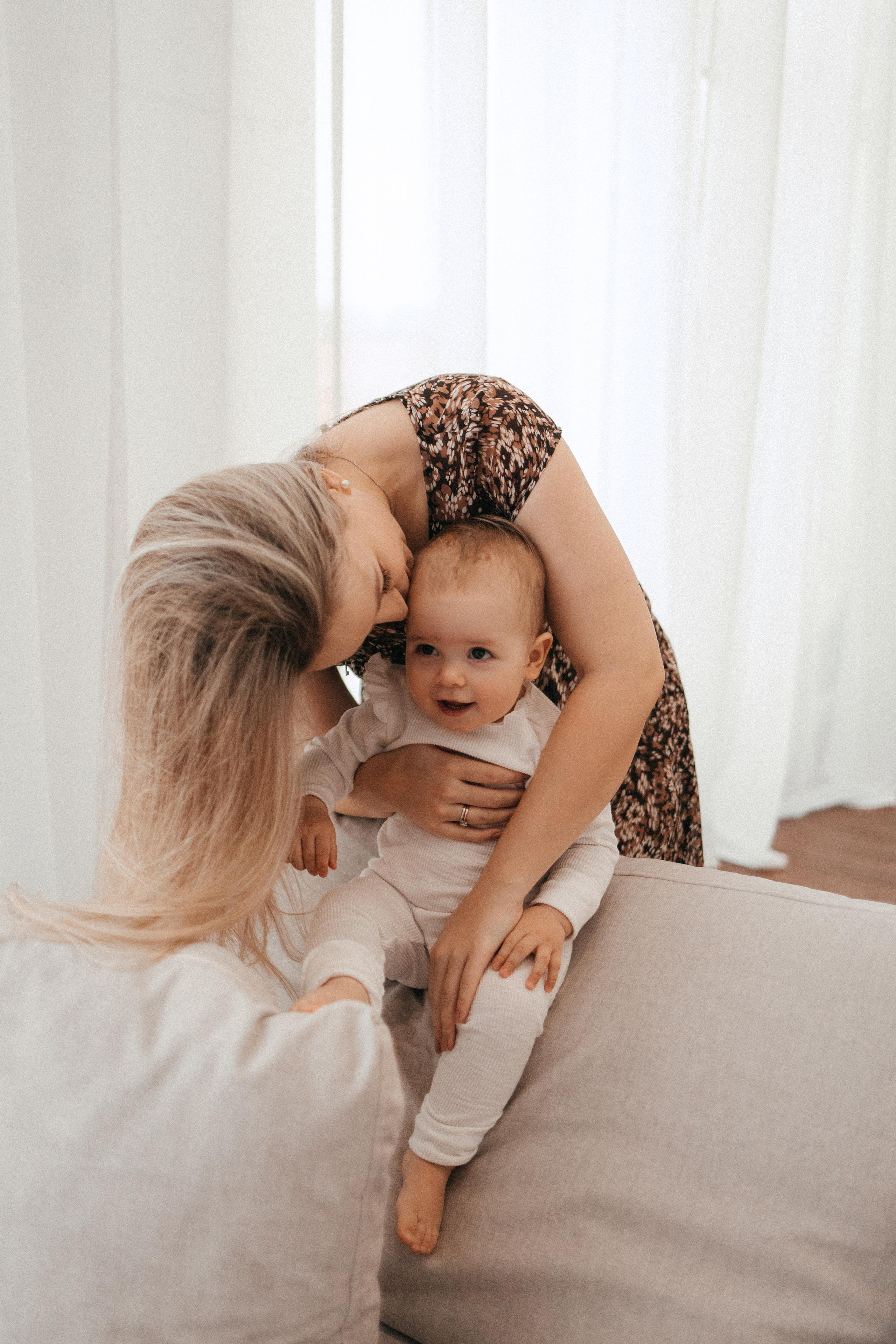 Аня, Максим и Мирослава. Главная