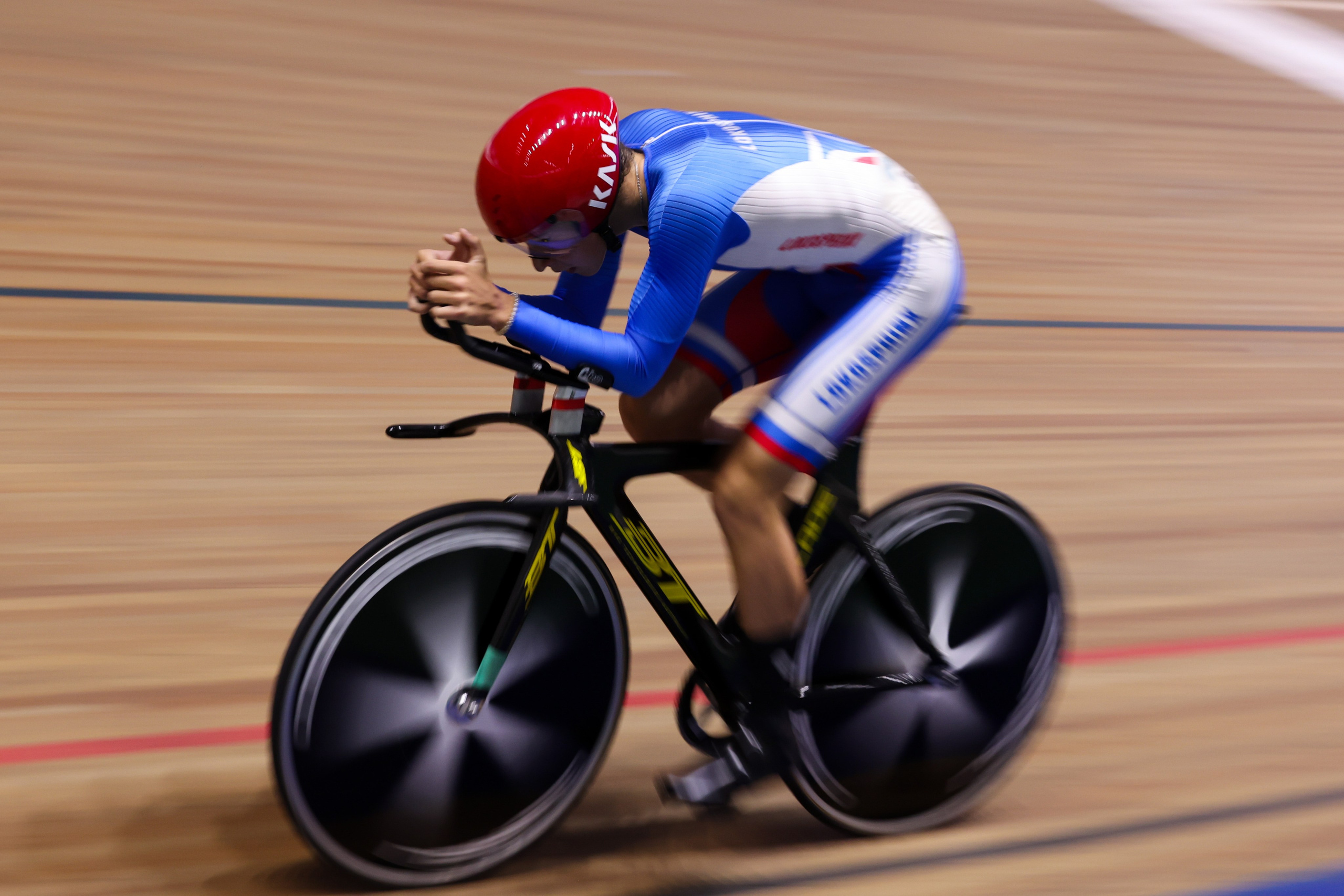 Первенство России по велосипедному спорту «трек» 16.10.2025. Спортивный и репортажный фотограф Антон Тереханов