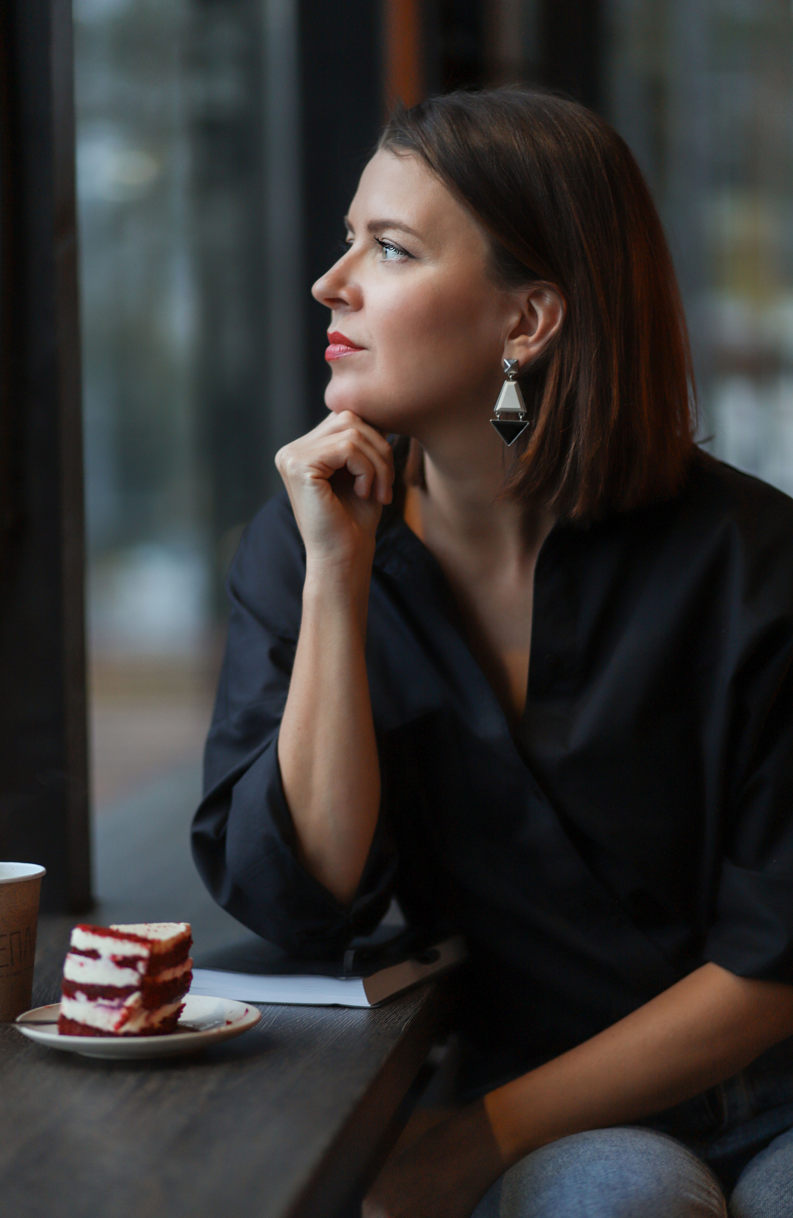 Портретный фотограф Ивона. Фотостудия во Всеволожске. Подходит для всех творческих проектов