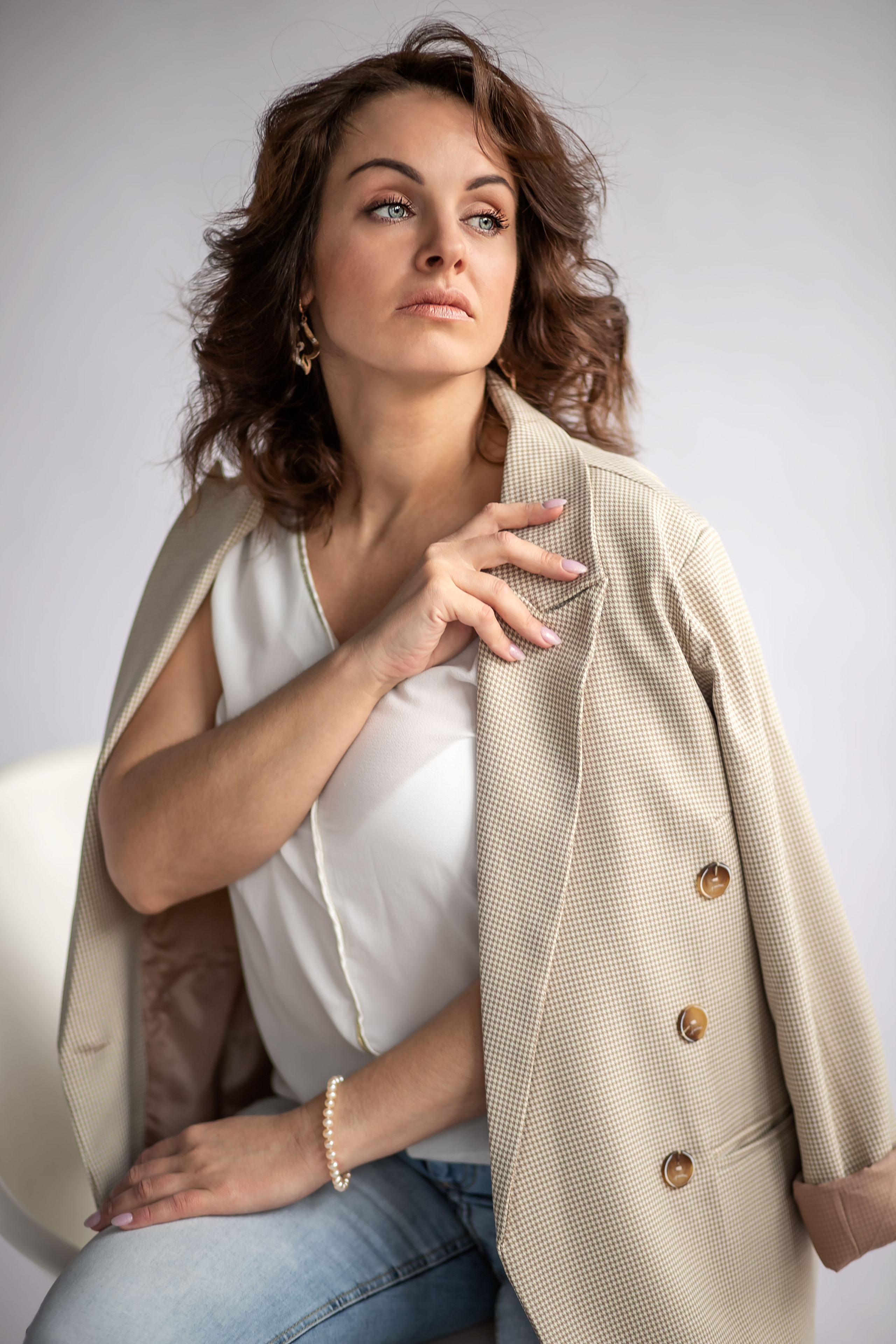 Портретный фотограф Ивона. Фотостудия во Всеволожске. Подходит для всех творческих проектов