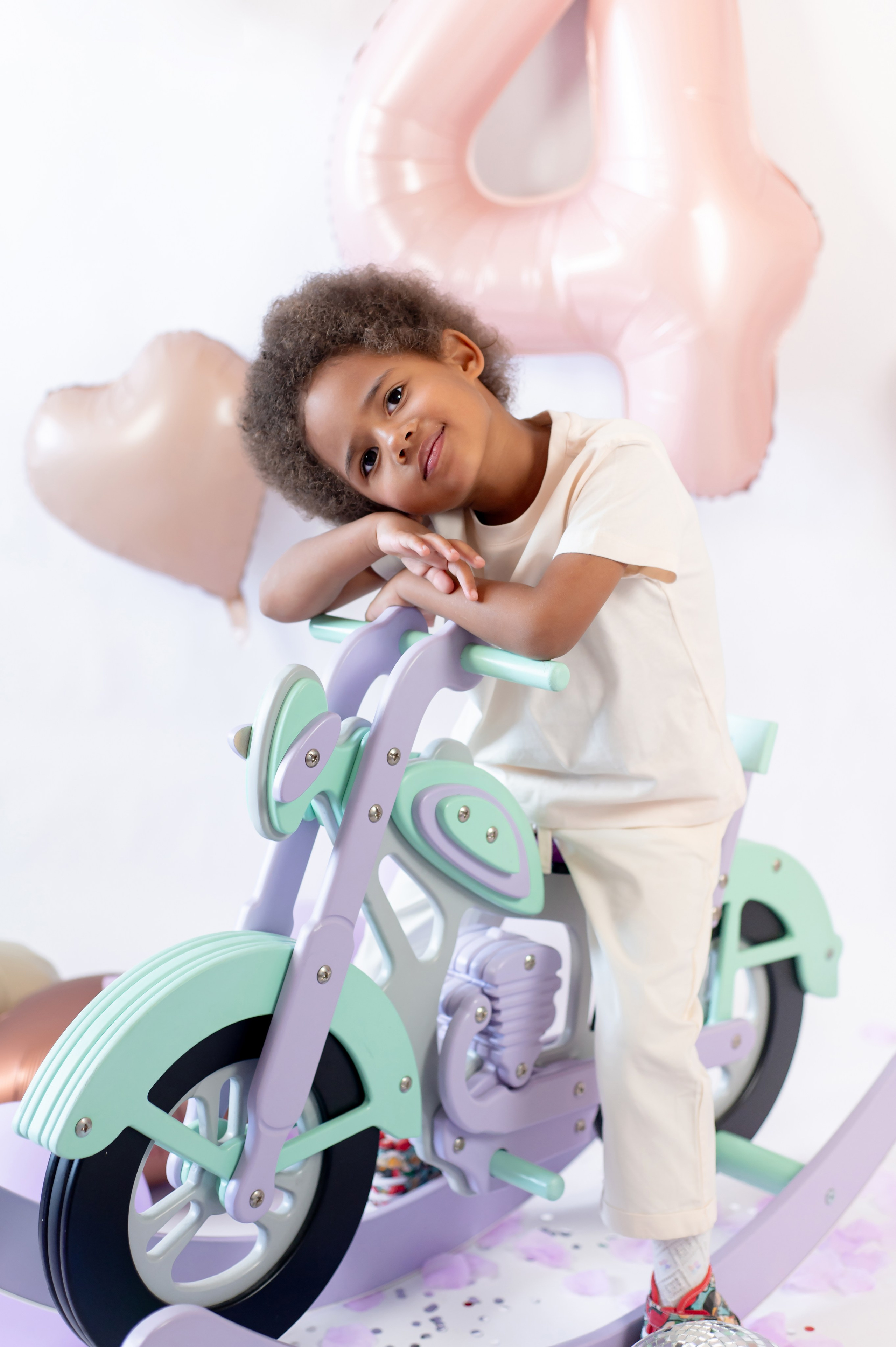 Афея. Детский и семейный фотограф Эльмира Веселова. Детская фотостудия Мира. Фотосессия на годик