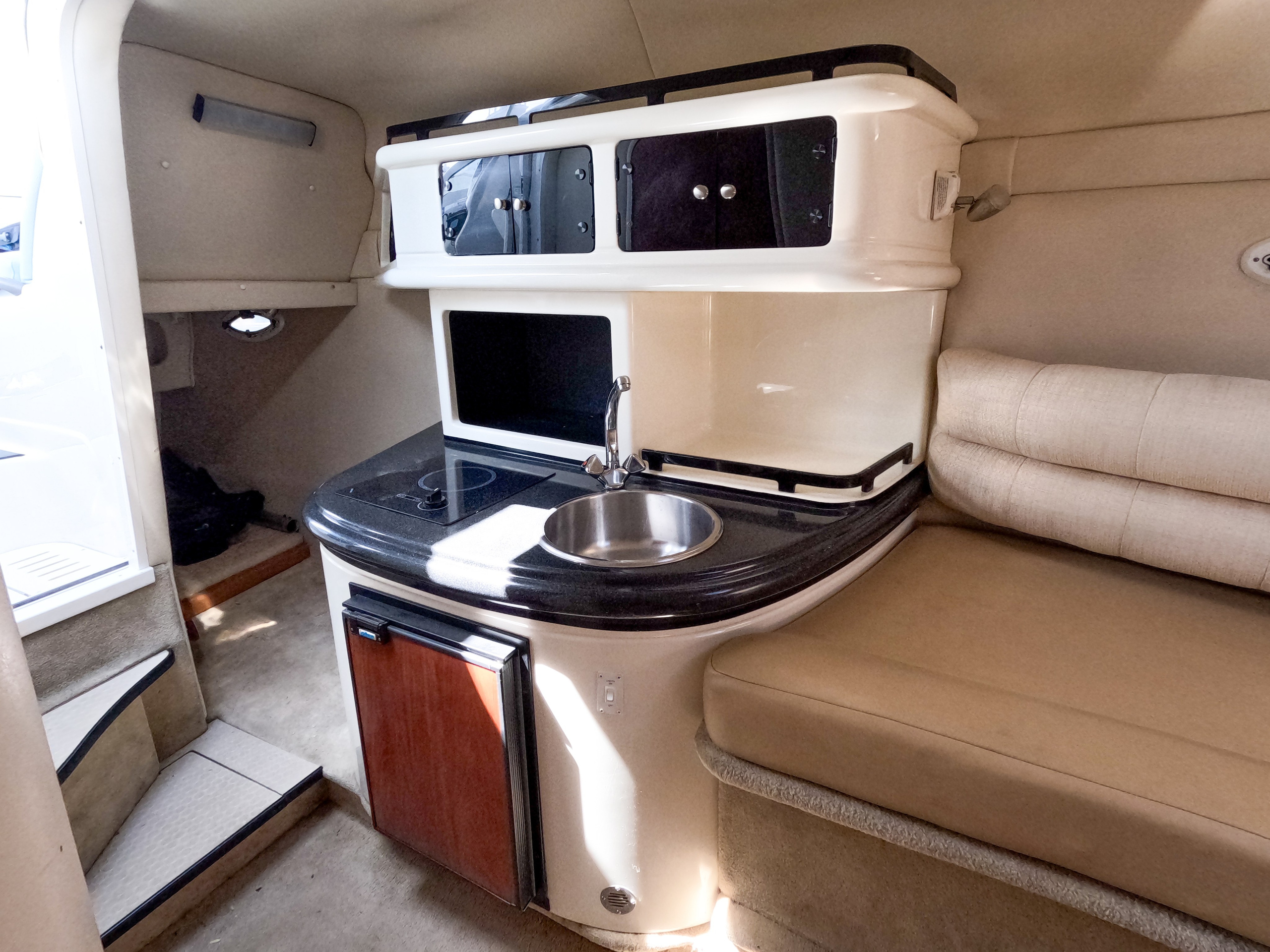 ЭКОНОМ КАТЕРА В СОЧИ. Аренда Яхт в Сочи от Эконом до Премиум Класса