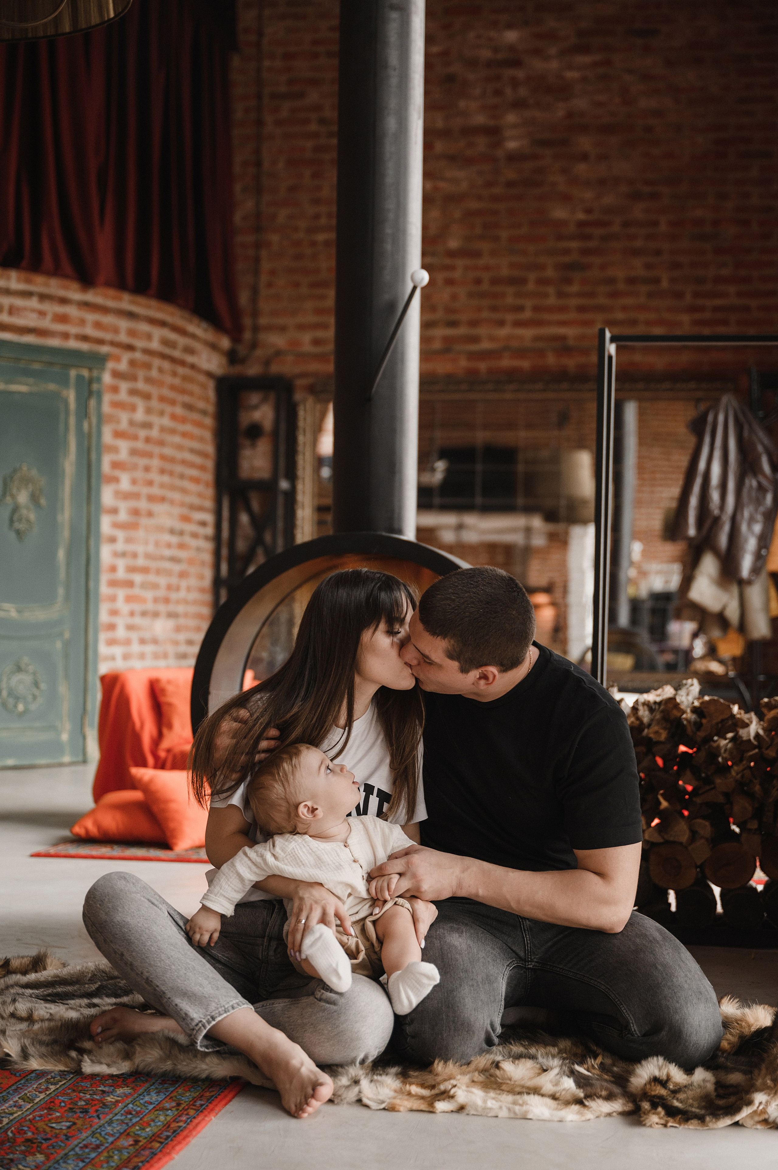 Илья, Вика и Дёма. Свадебный фотограф и видеограф