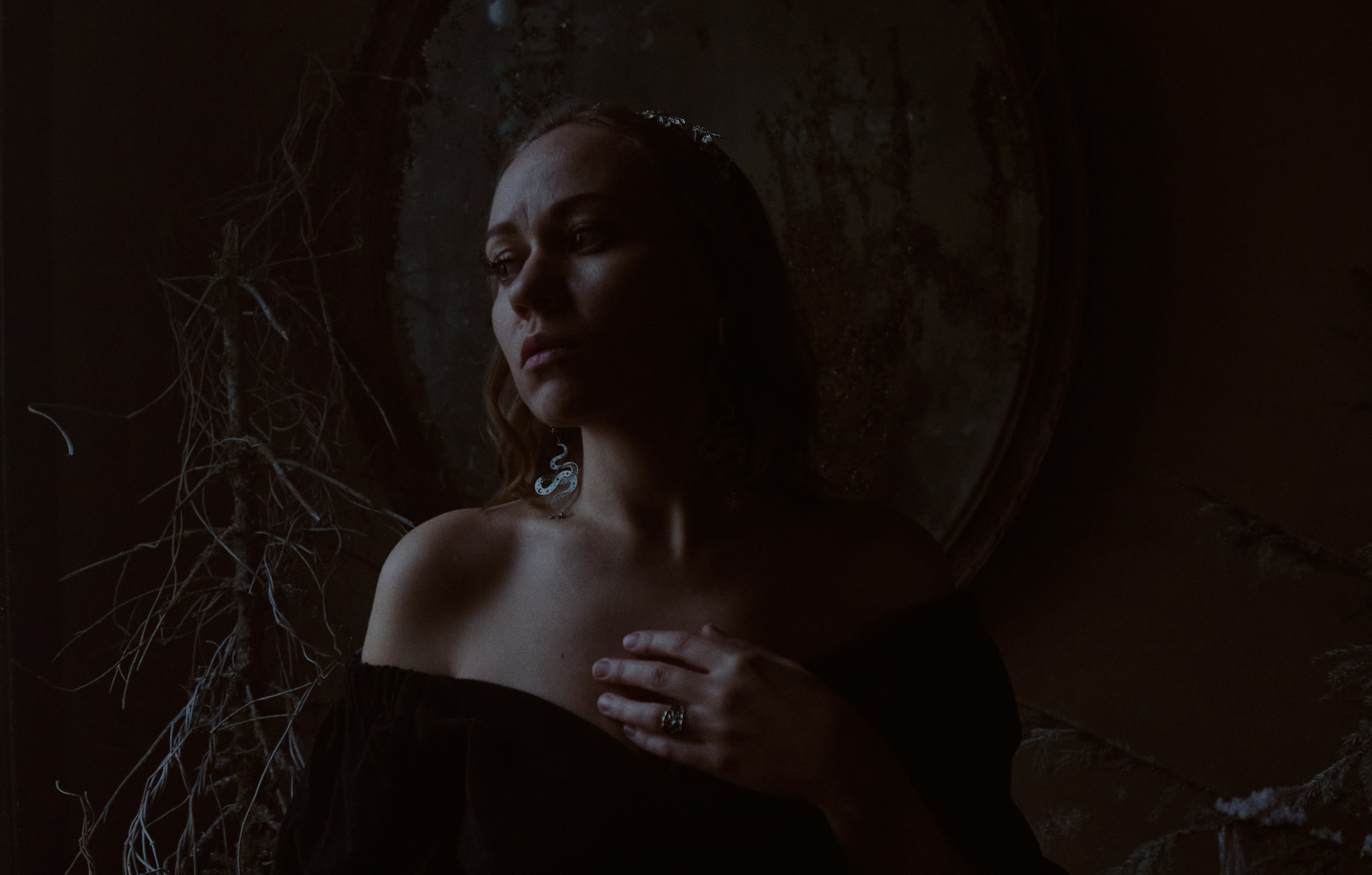 Тень. Фотограф лавстори Москва/МО Приятелева Ангелина