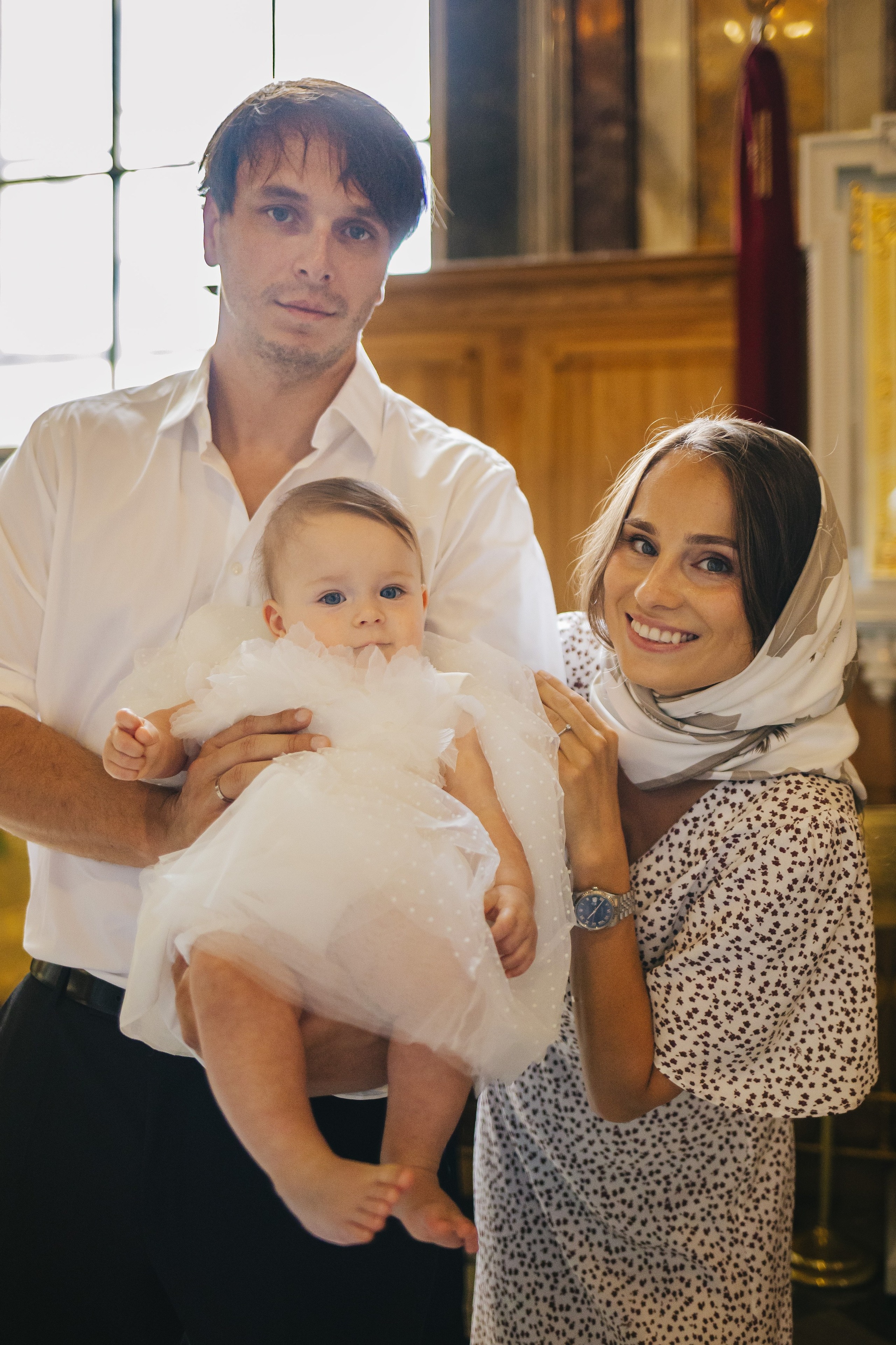 Эльдар, Анастасия и Мира_крещение. Семейный lifestyle фотограф в Санкт-Петербурге Людмила Пахомова