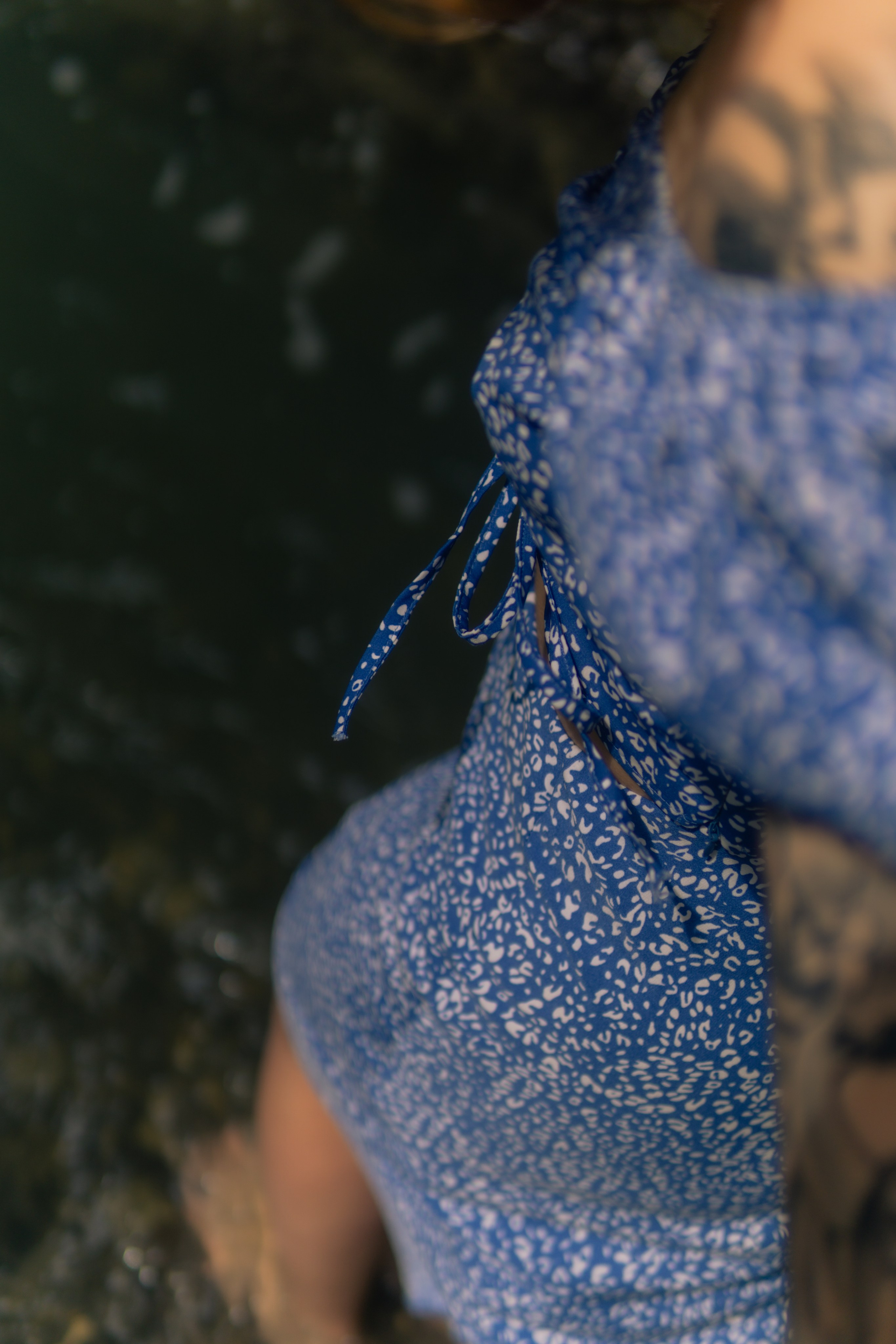 Алина на водопаде. Главная