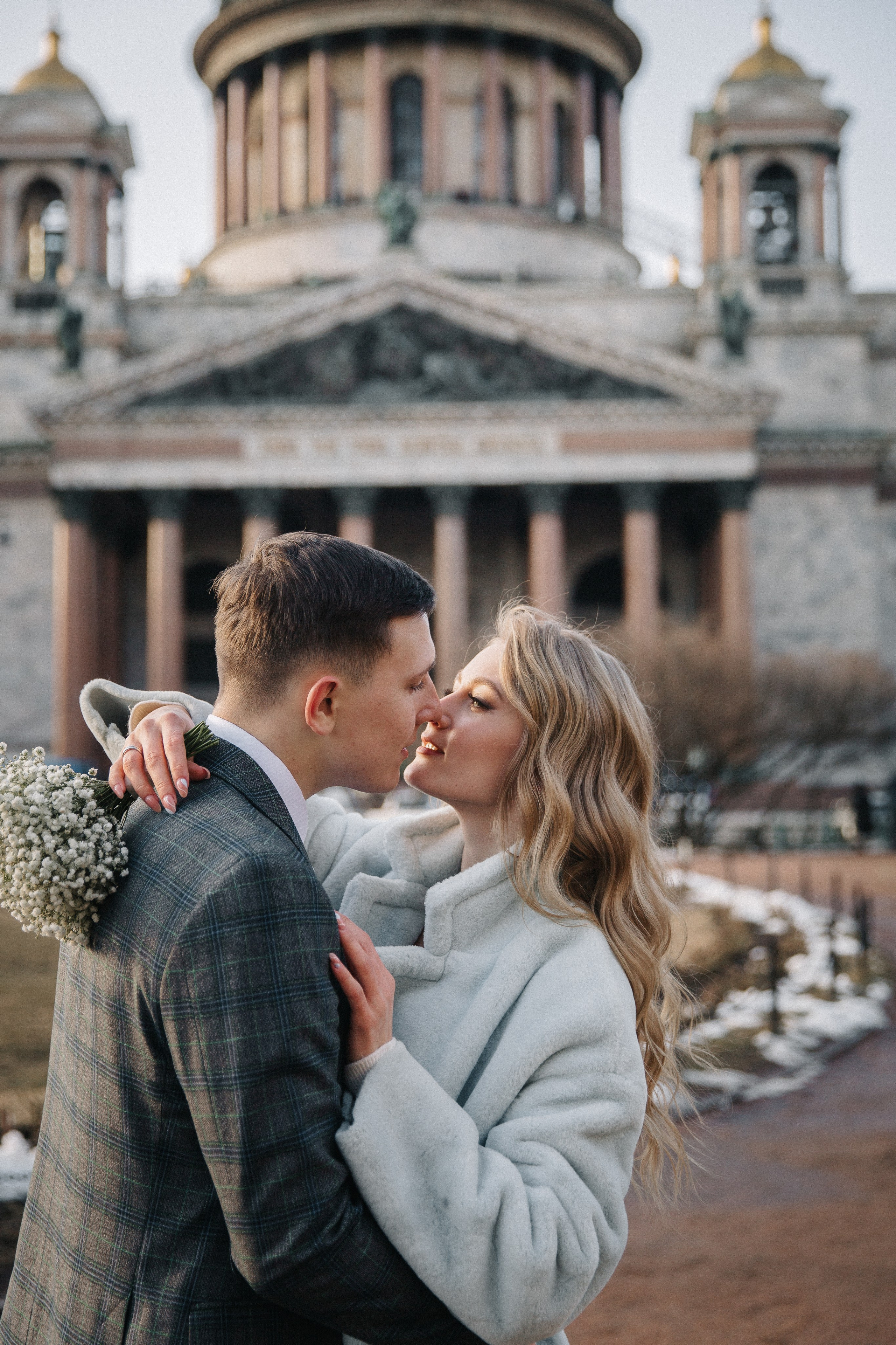 ДВОРЕЦ № 1 | Март, Исаакий, Английская набережная. Свадебный фотограф в Санкт-Петербурге Полина Корзухина