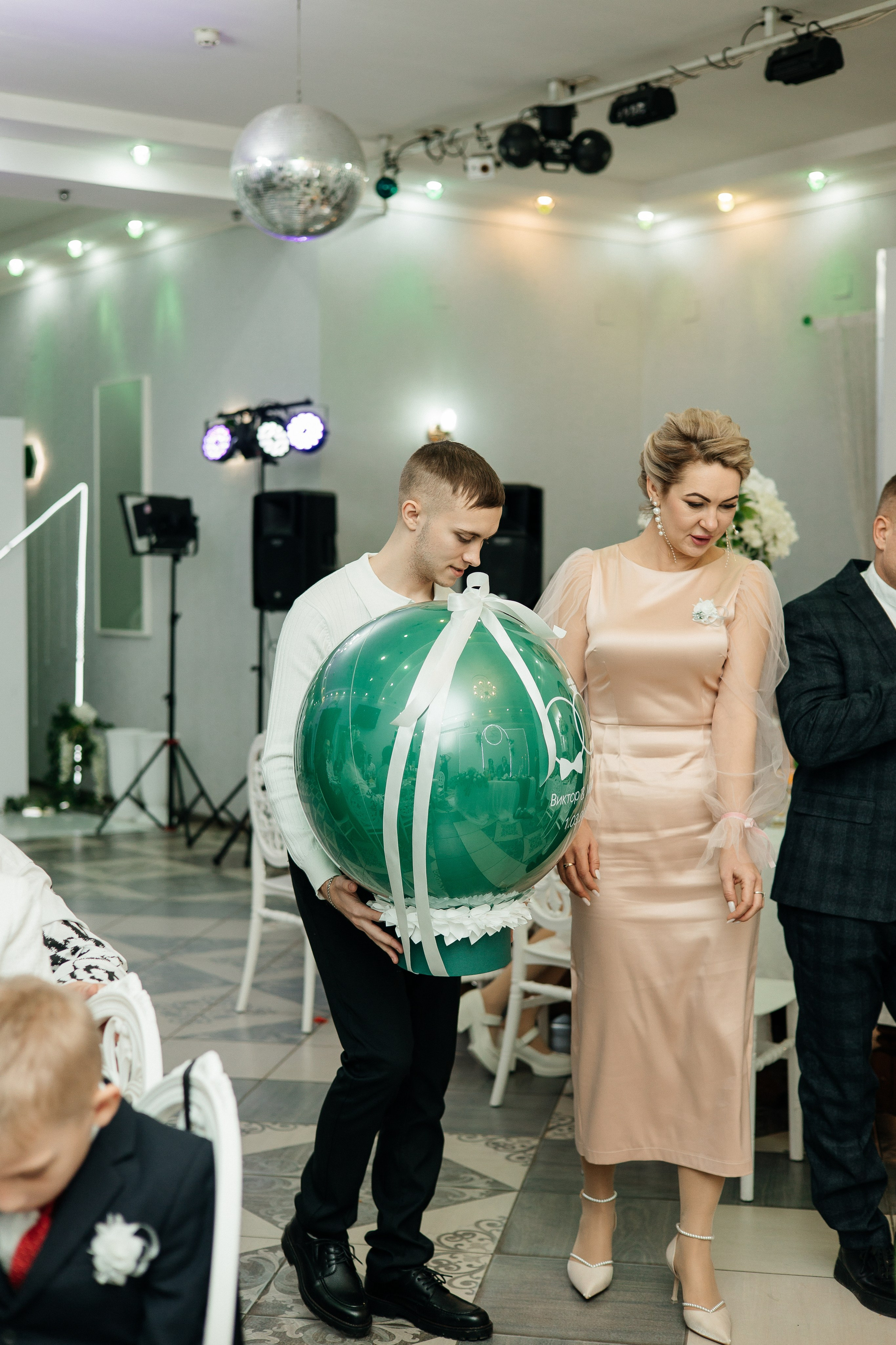 Публичная библиотека. Свадебный и семейный фотограф Ростова-на-Дону Ирина Бондарева