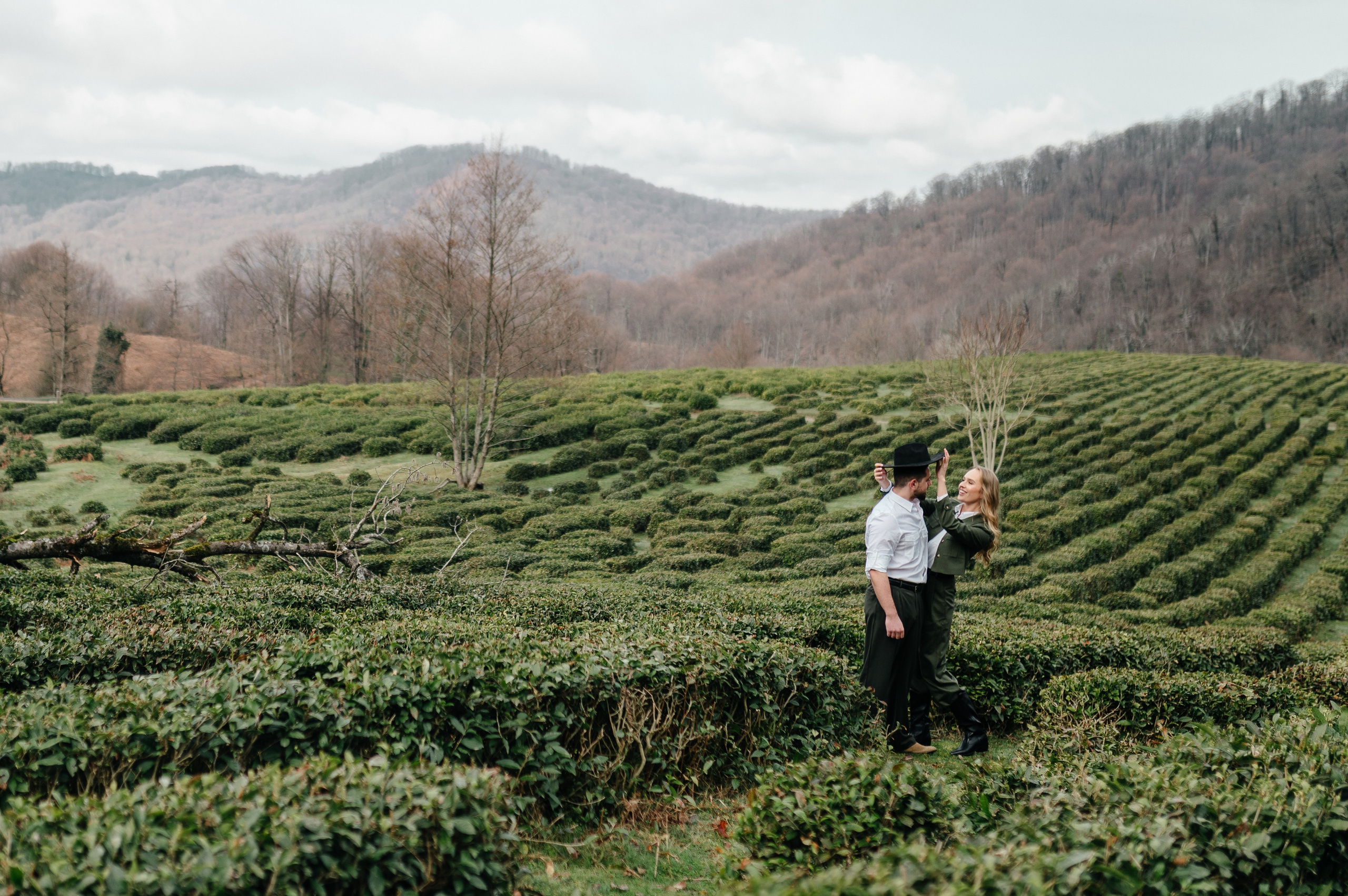 Love Story в плантациях. Свадебный и travel фотограф в Волгограде, Сочи, Домбае, Европе