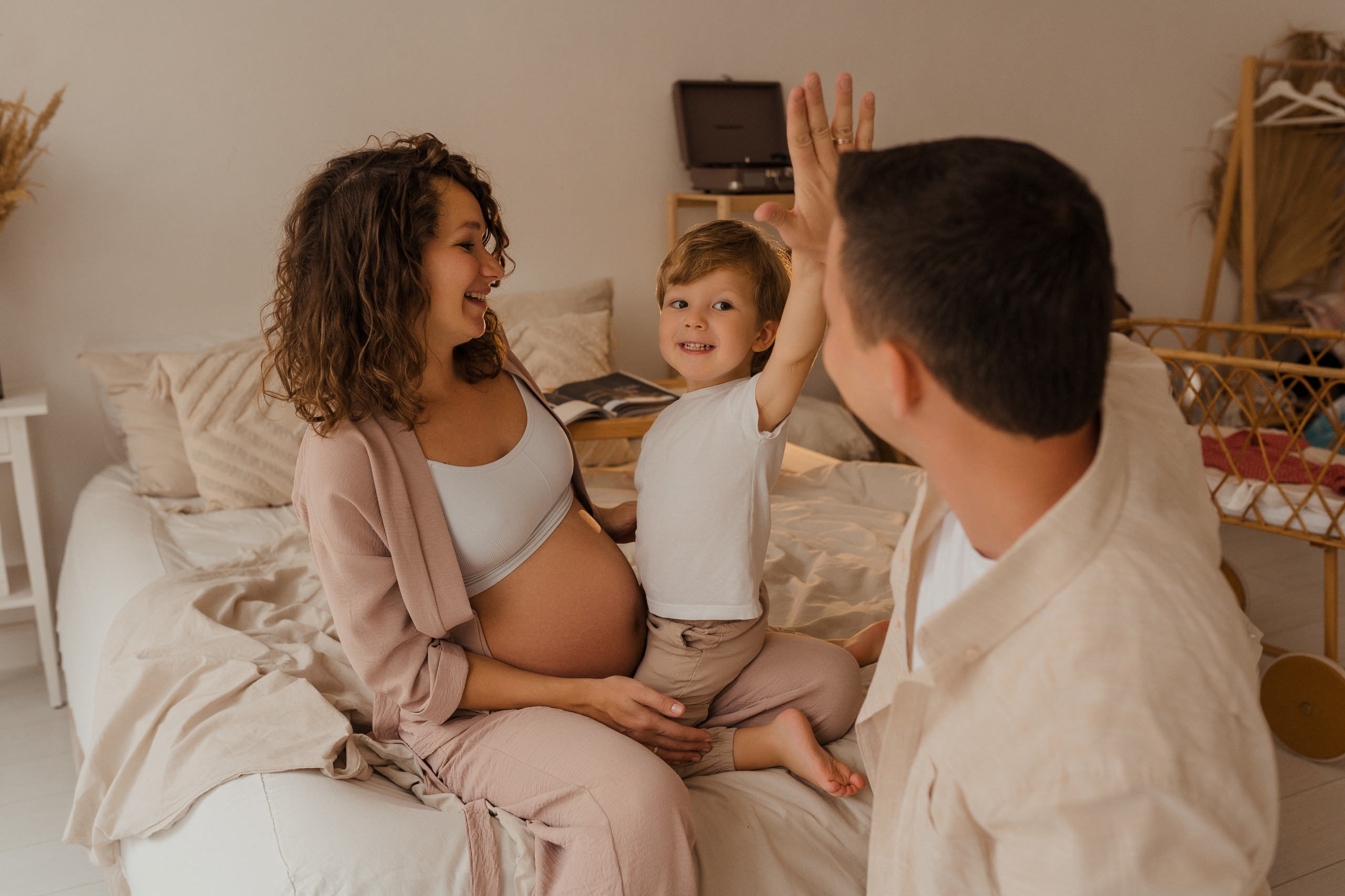 Семейная фотосессия в студии в Москве, семейный фотограф Анна Полушина. Свадебный фотограф в Москве Анна Полушина