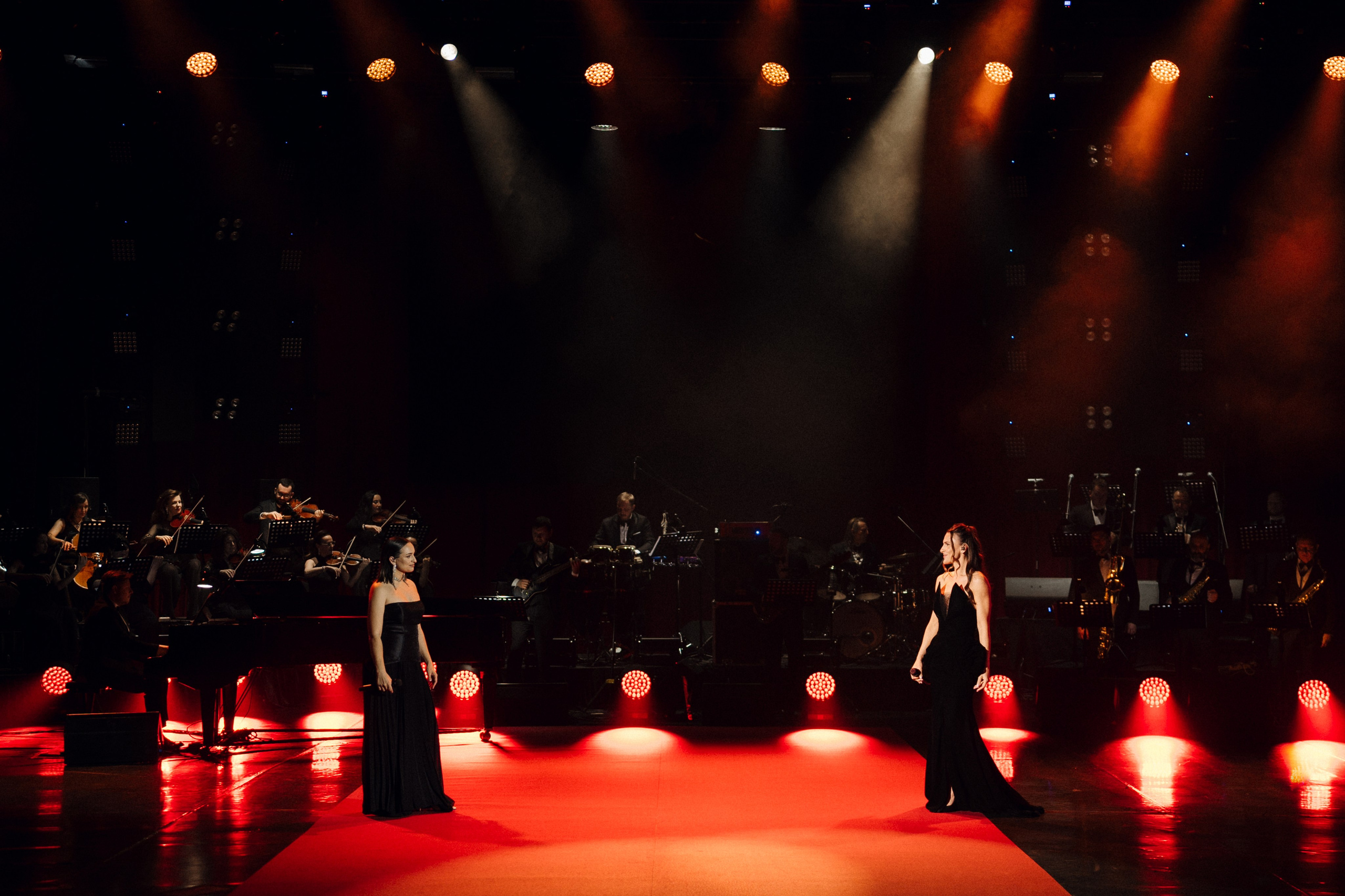 Концерт «ТИТРЫ»: Рита Ричи и оркестр Ильи Филиппова 15.02.25. Свадебный фотограф в Краснодаре и Сочи Винидиктова Екатерина