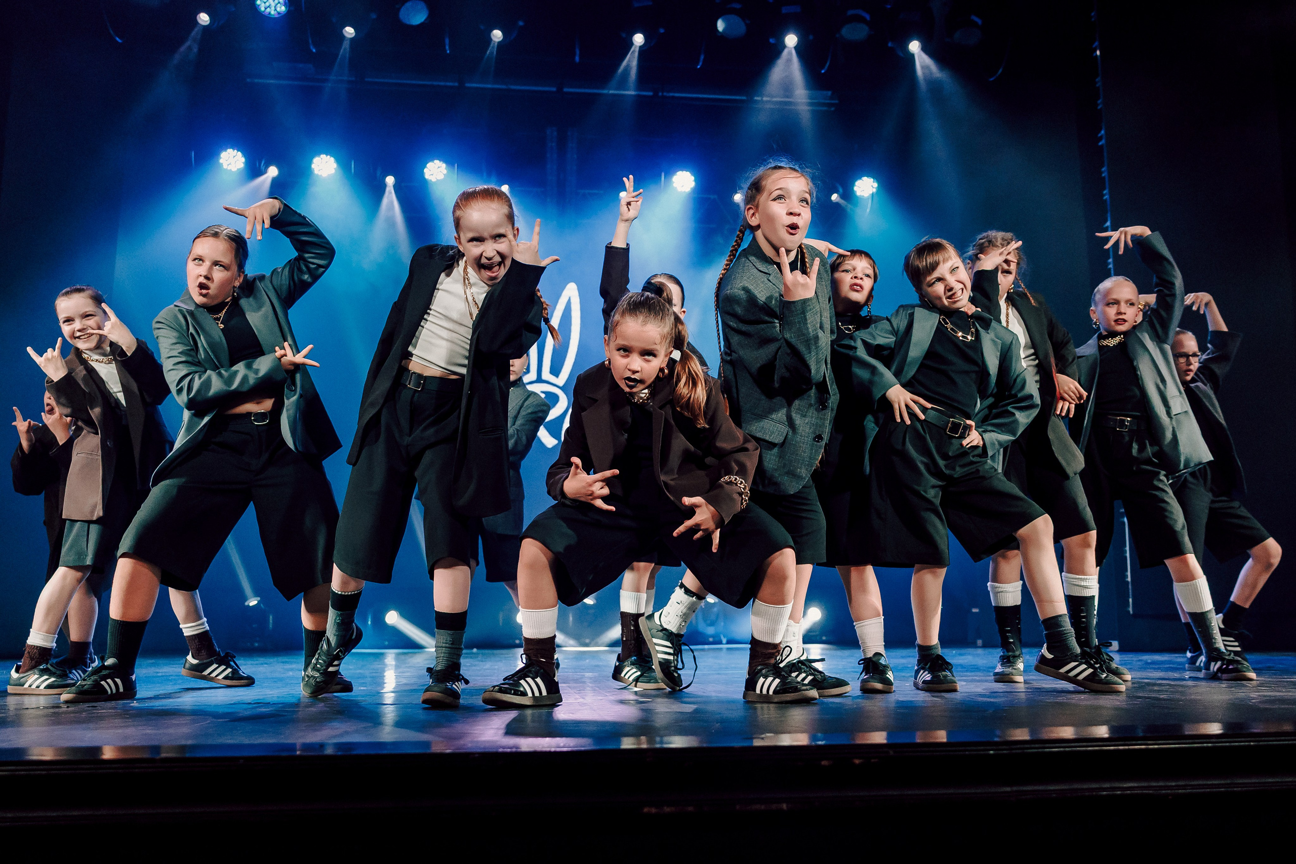 Отчётный концерт танцевальной школы «Red Rabbits» 2025. Лёшка Варзегов — фотограф