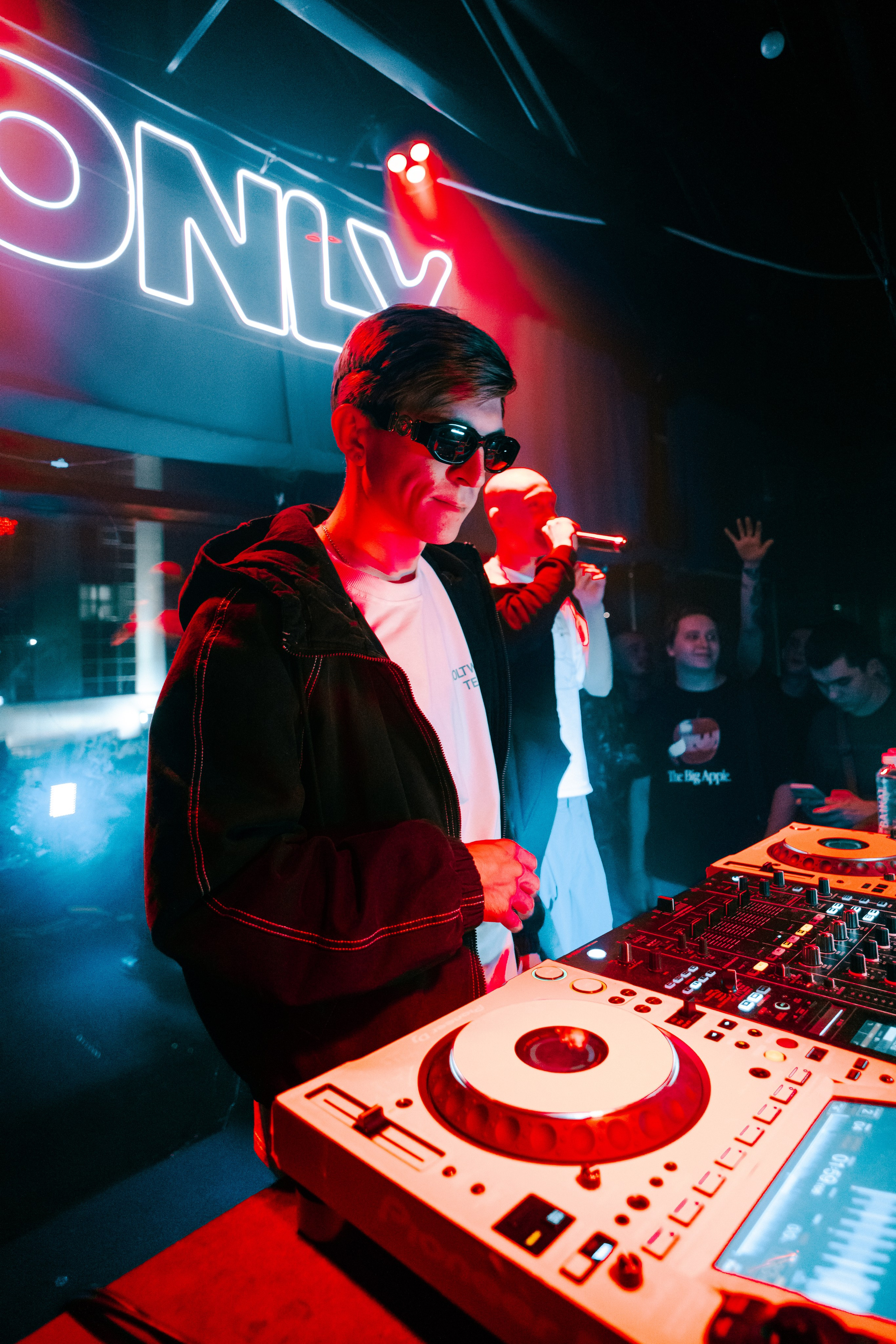 Only Birthday Party & 2HUG + Secret Guest / @Небесный сад. Концертный фотограф в Краснодаре