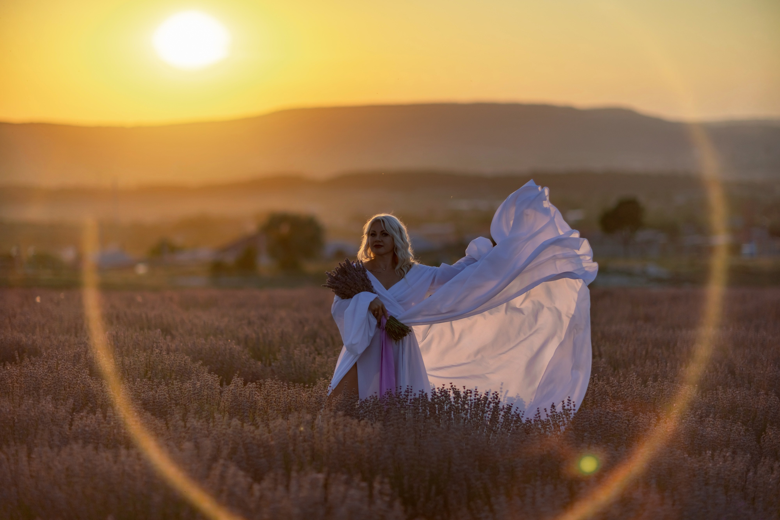ЦВЕТЕНИЯ. Портретный семейный фотограф в Крымской красоте Светлана Матюнина