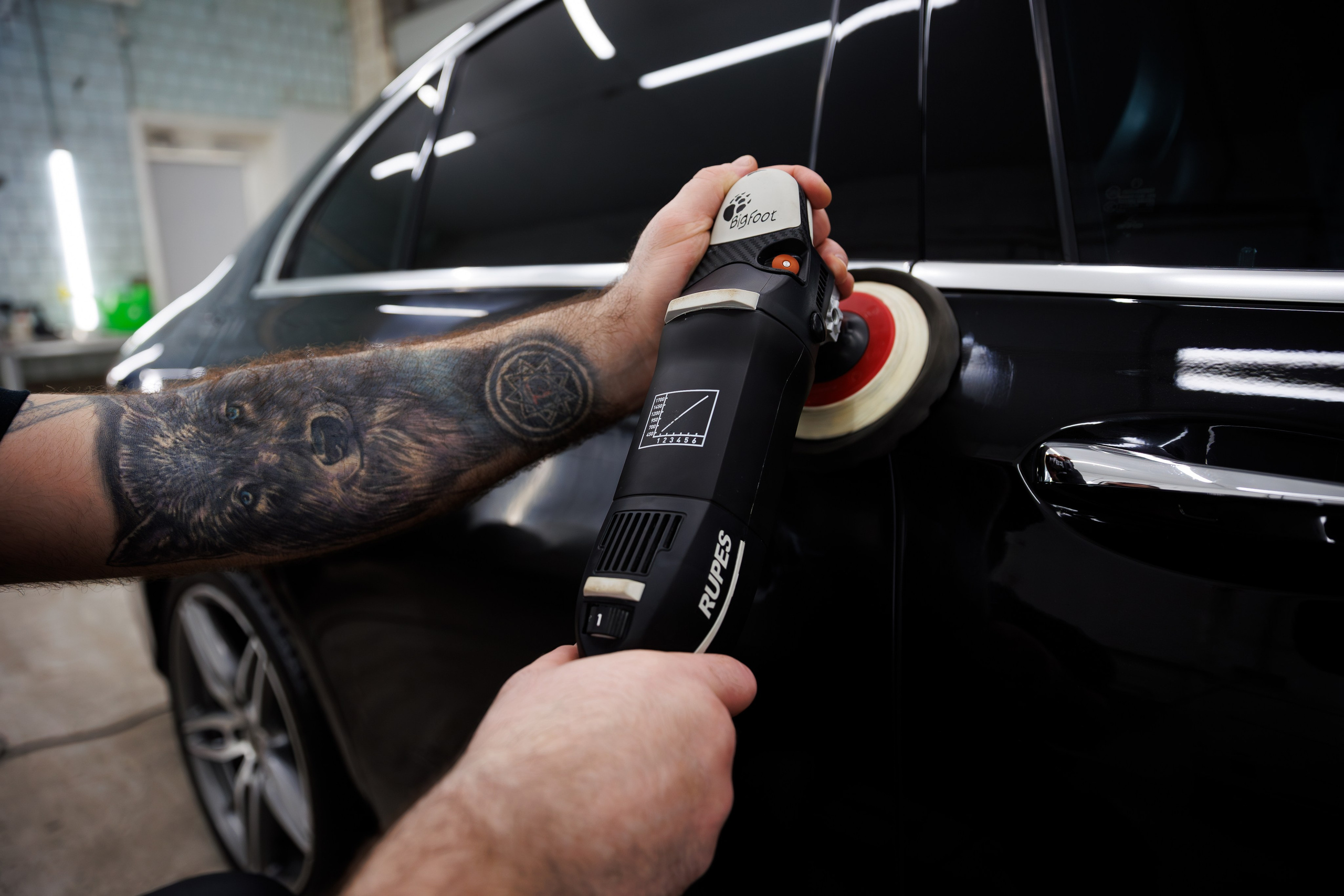 Полировка авто. Фотосъёмка для бизнеса — предметное фото, репортаж с мероприятий, портреты людей, съёмка интерьера и экстерьера