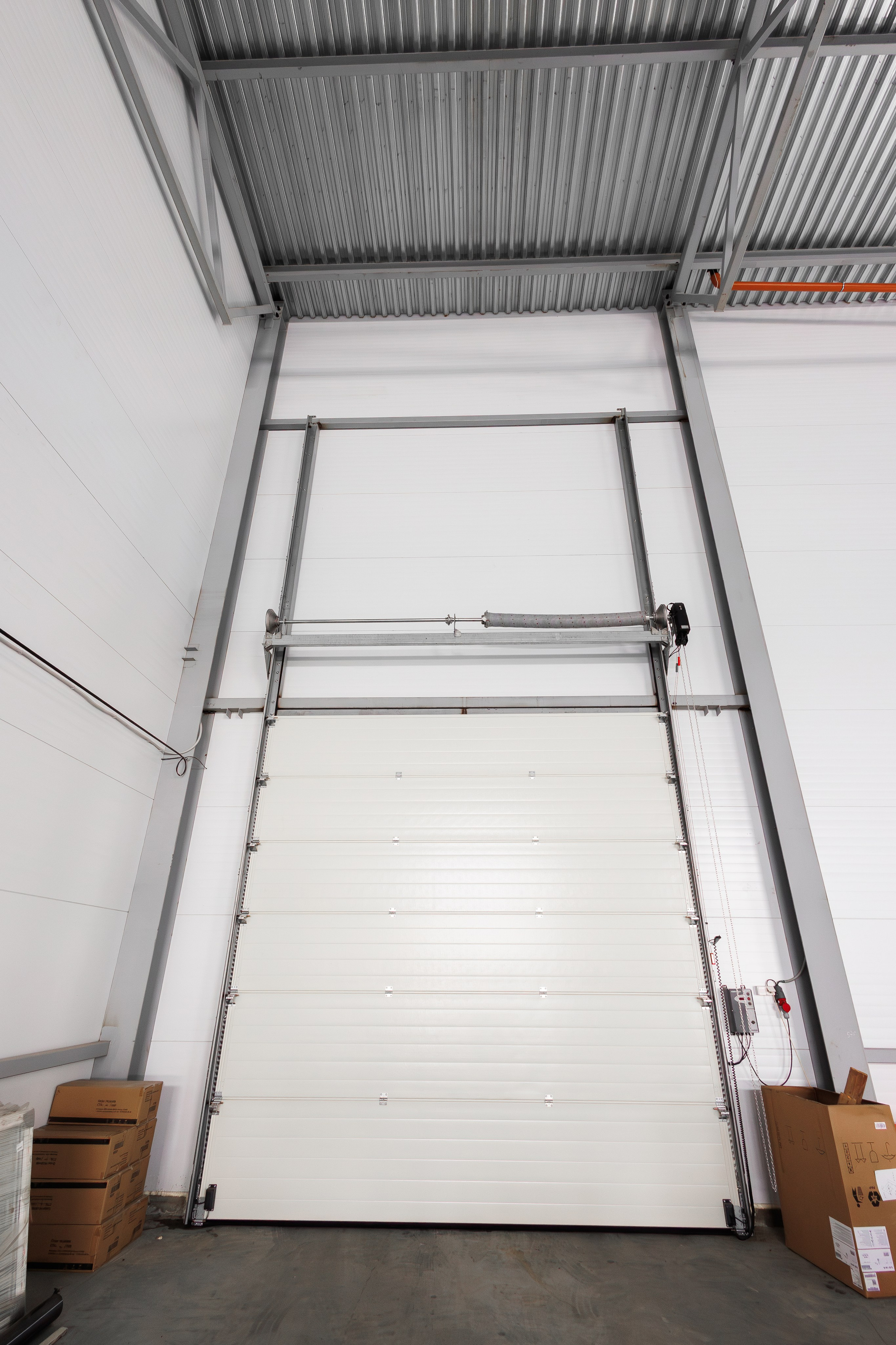 Склады под аренду. Фотосъёмка для бизнеса — предметное фото, репортаж с мероприятий, портреты людей, съёмка интерьера и экстерьера