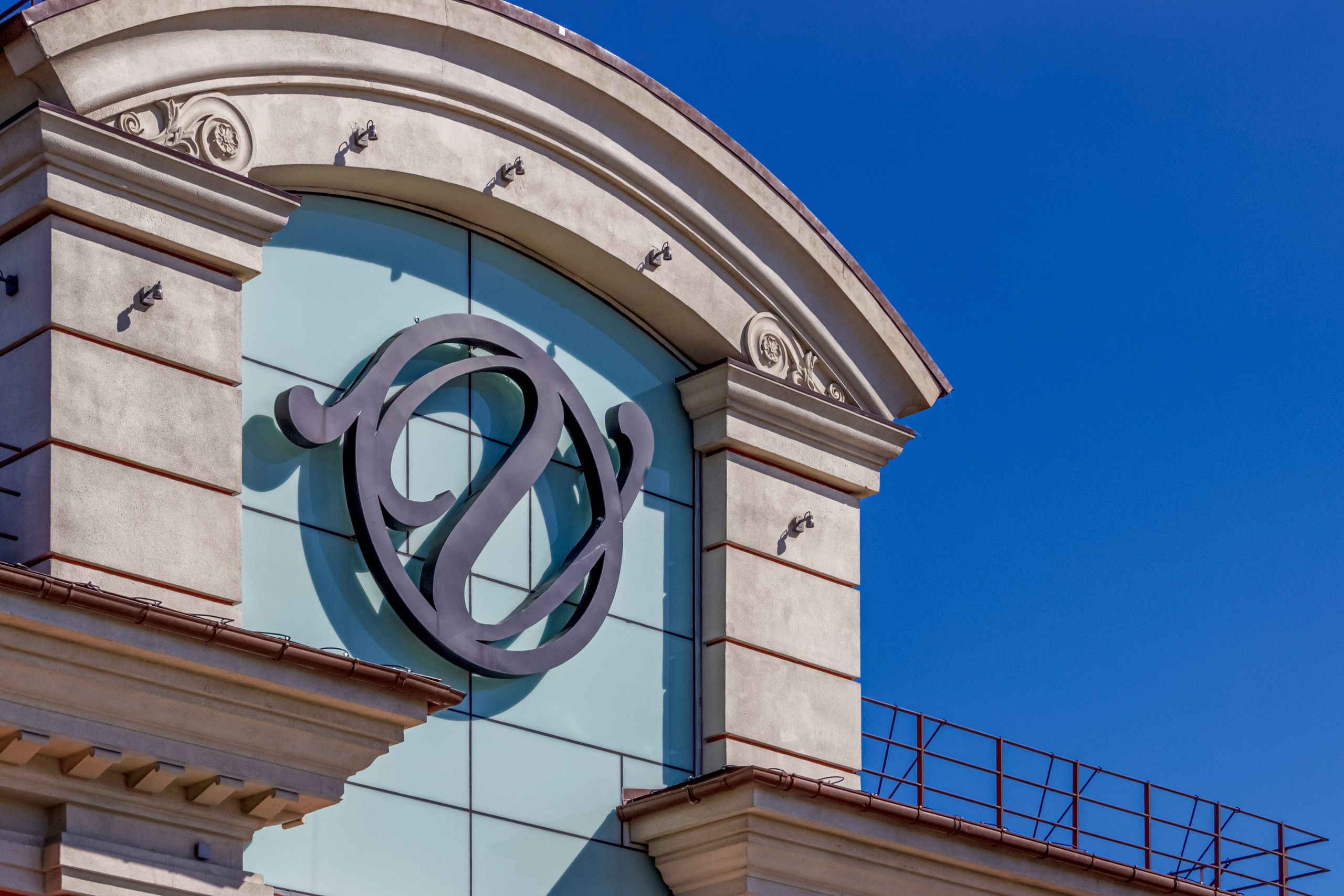 Outlet Village Pulkovo. Архитектурный фотограф Азамат Абикенов