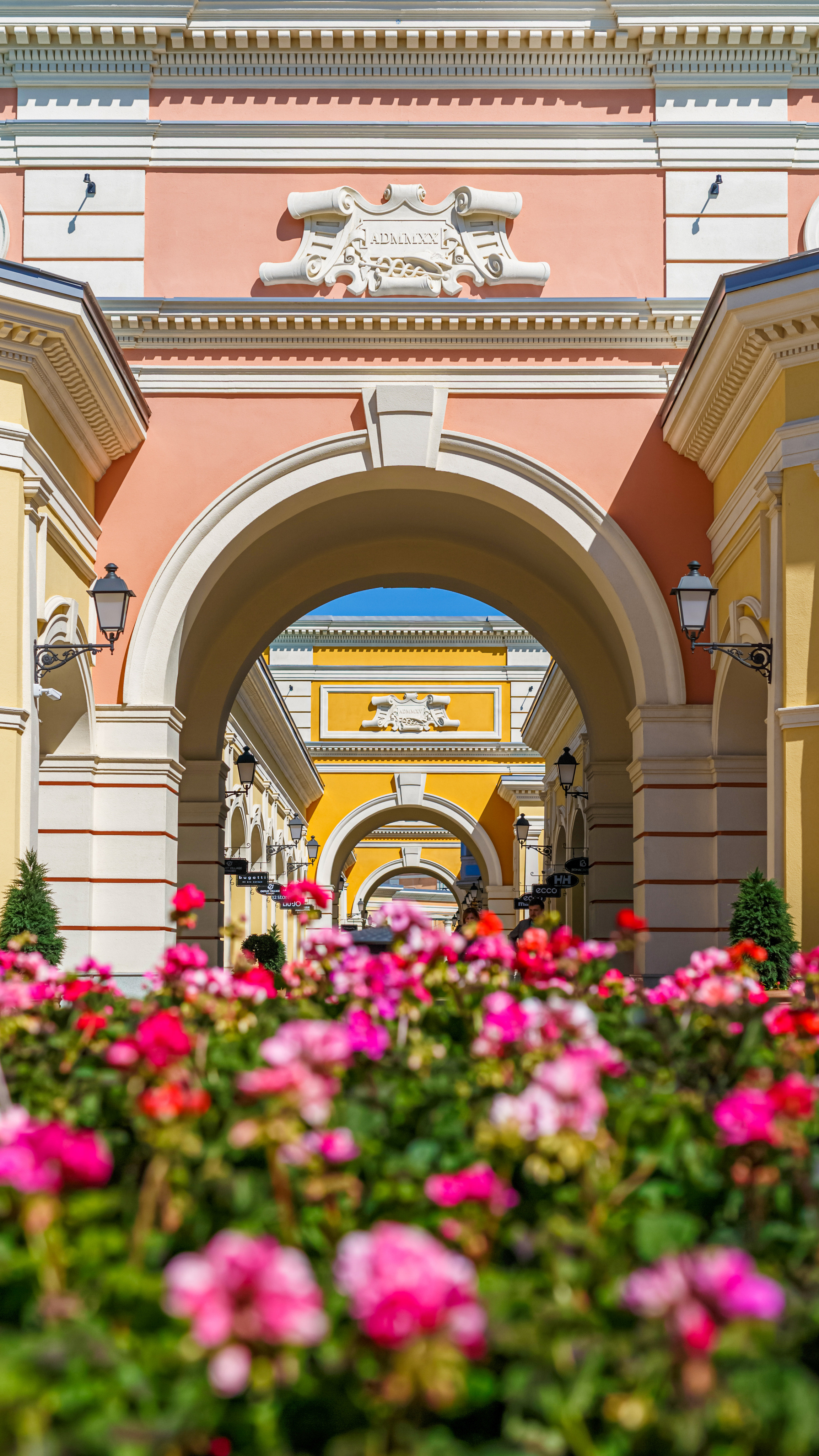 Outlet Village Pulkovo. Архитектурный фотограф Азамат Абикенов