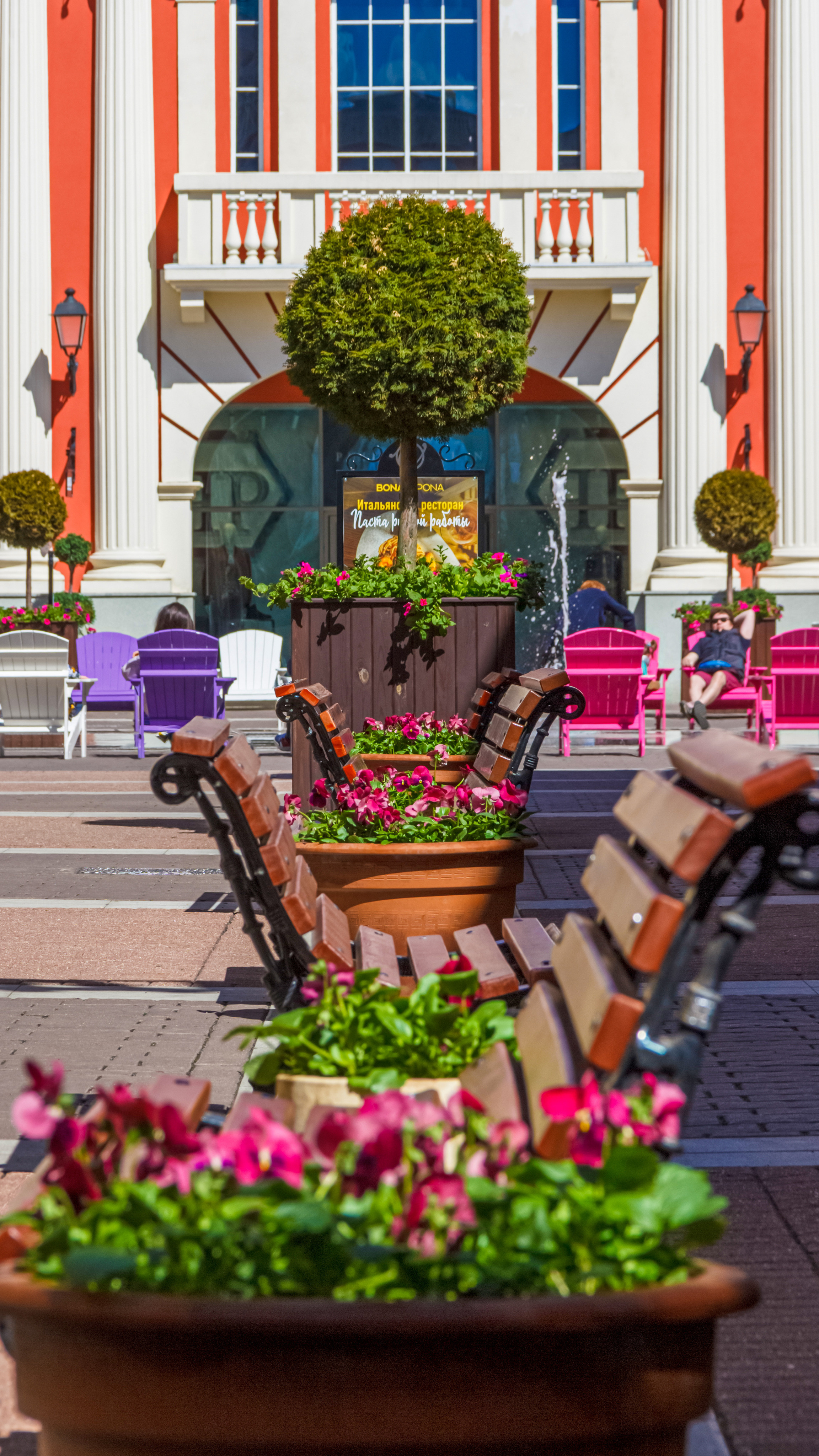 Outlet Village Pulkovo. Архитектурный фотограф Азамат Абикенов