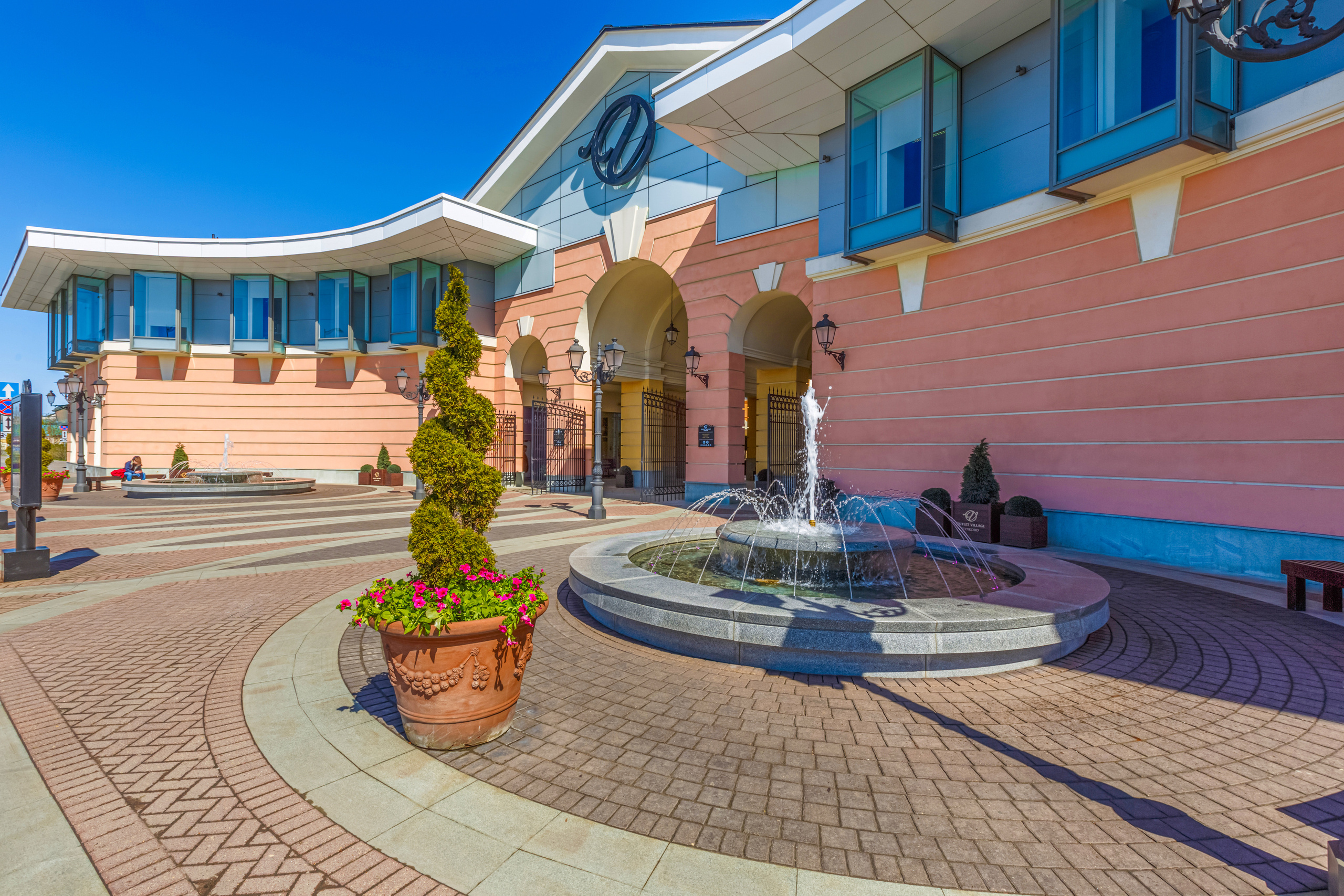 Outlet Village Pulkovo. Архитектурный фотограф Азамат Абикенов