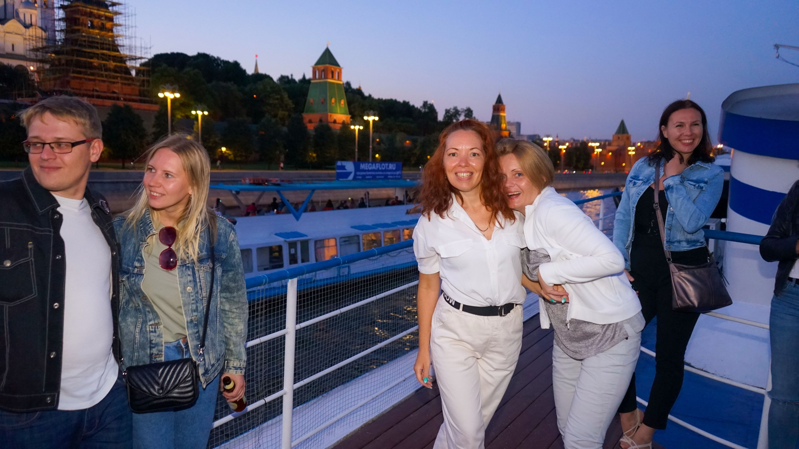 Танцы на воде | 24.07.21. Галерея Фантим