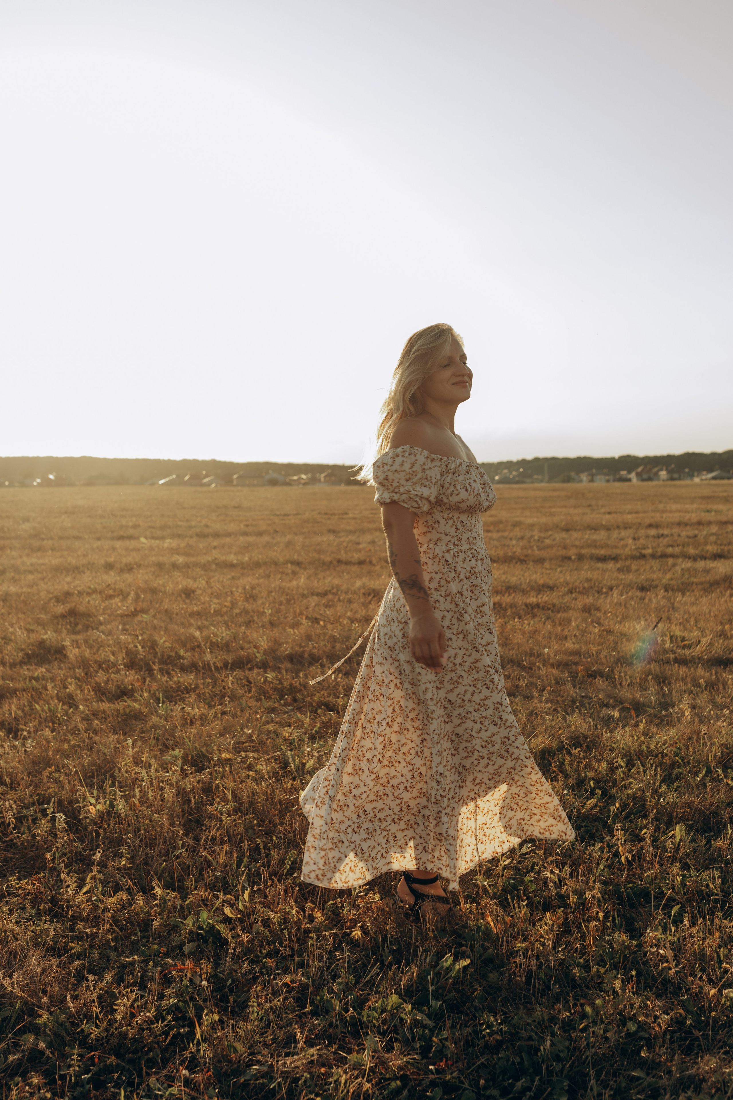 Закат на поле-Love story. Фотограф в Ставрополе Svetlana Matveeva