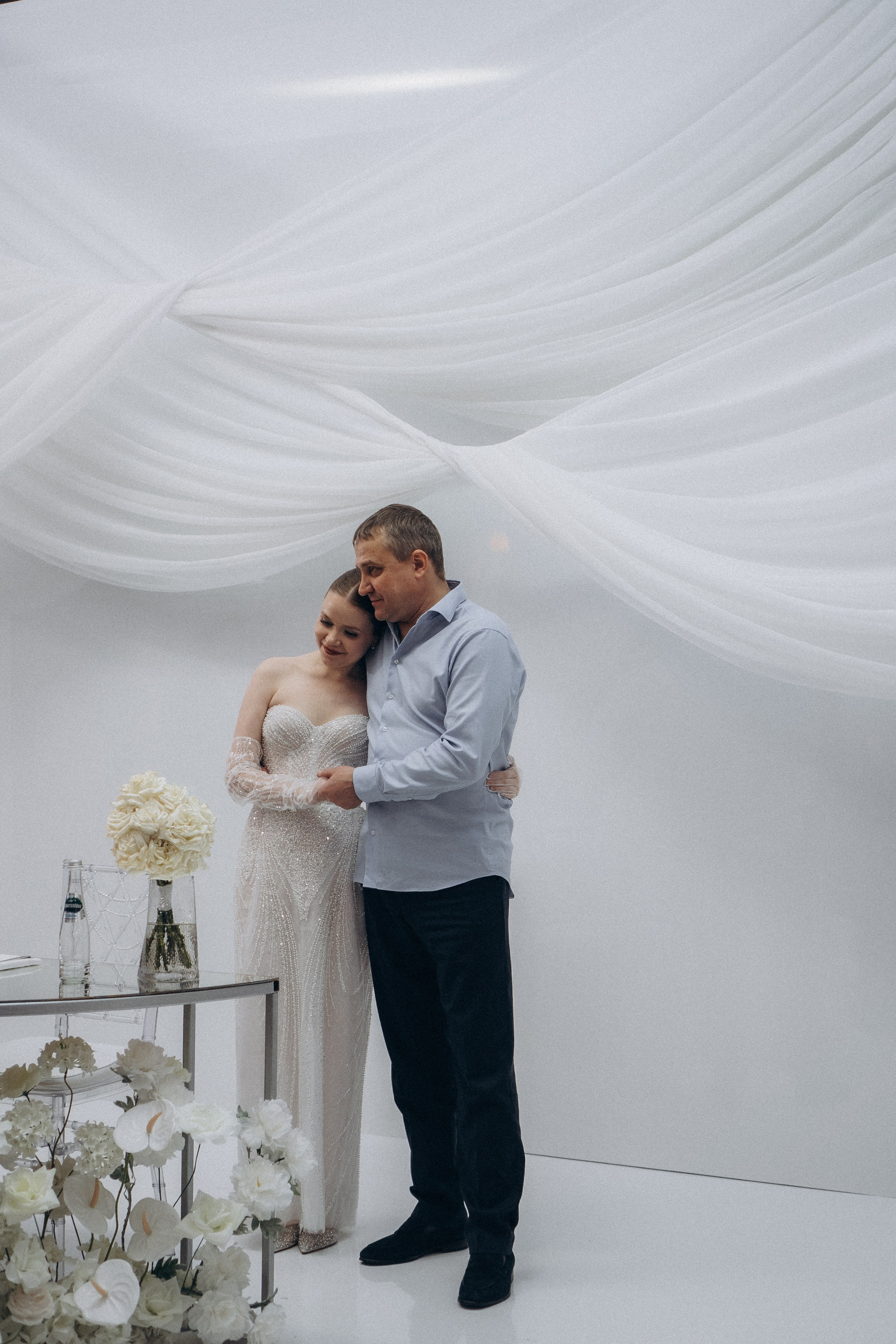 ТАНЕЦ С ПАПОЙ СВАДЕБНМ БАНКЕТЕ (СНЯТО В СИБИРЕ В НИЖНЕВАРТОВСКЕ). Профессиональный фотограф, Санкт-Петербург — Виктория Богомолова
