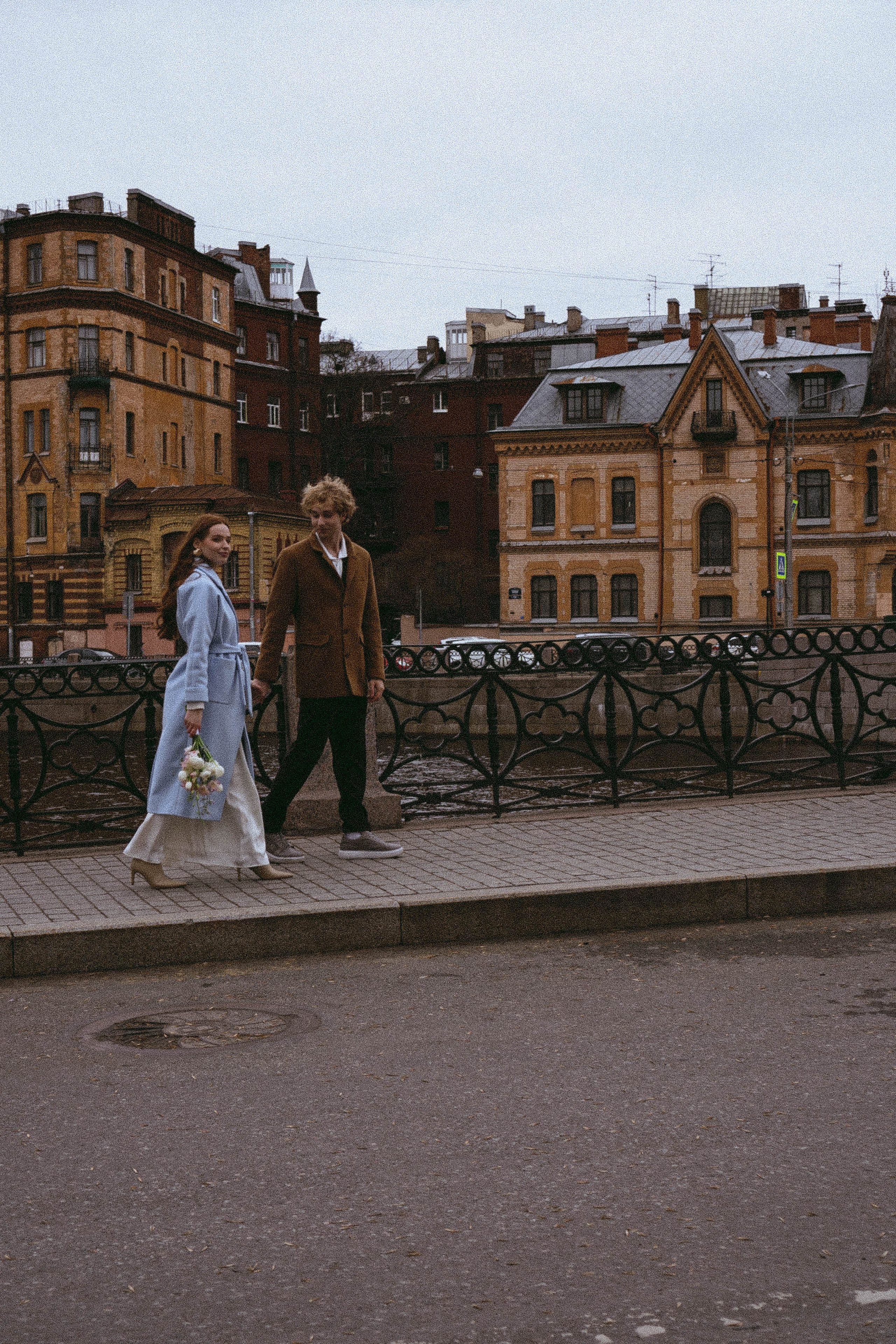 СВАДЕБНАЯ ПРОГУЛКА ПО ПЕТРОГРАДКЕ ВЕСНОЙ (ФОТОСЕССИИЯ ПАРЫ СВАДЕБНАЯ). Профессиональный фотограф, Санкт-Петербург — Виктория Богомолова