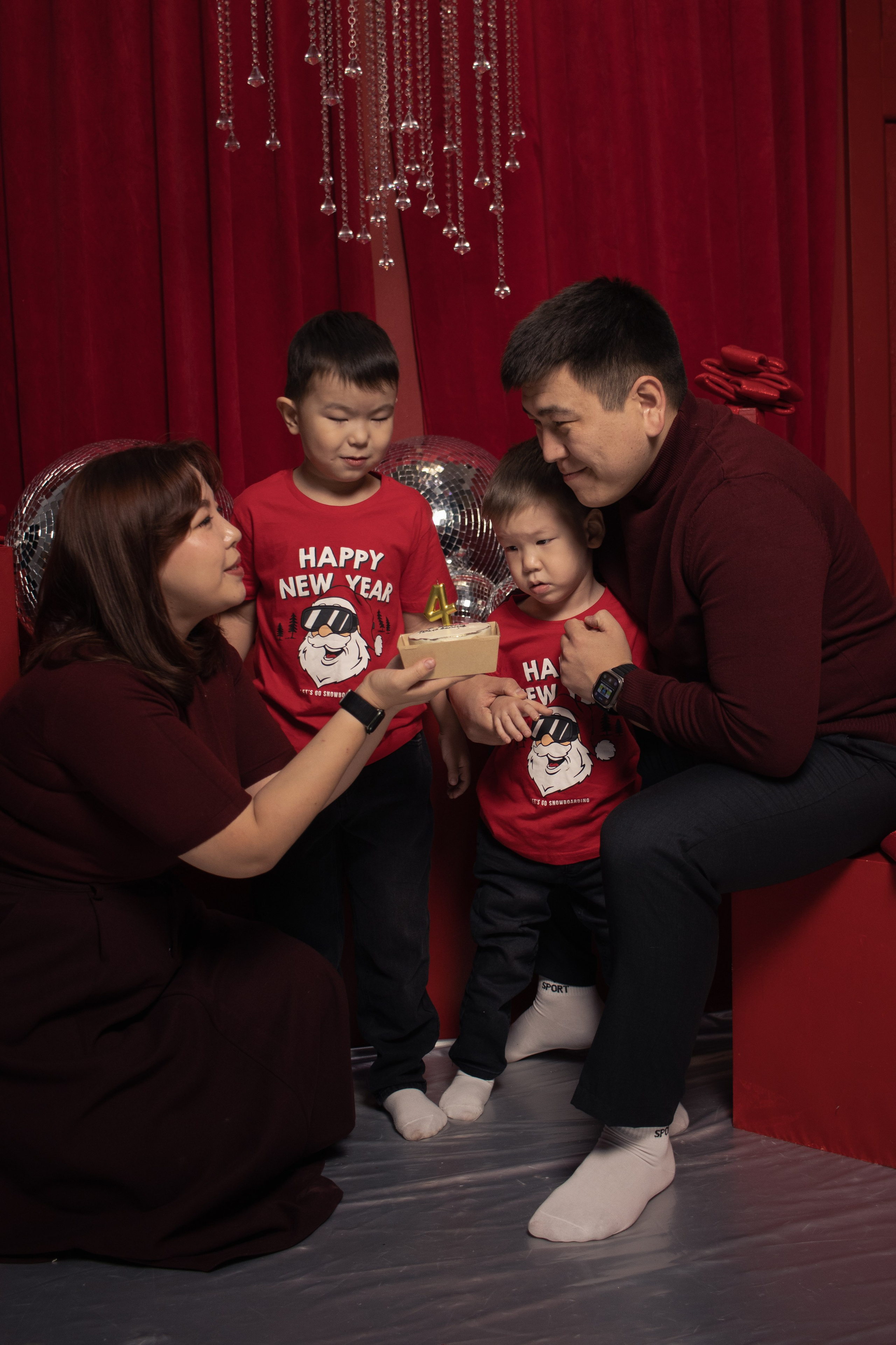 Студийная фотосессия. Фотограф в Астане, индивидуальная, семейная, домашняя фотосессия