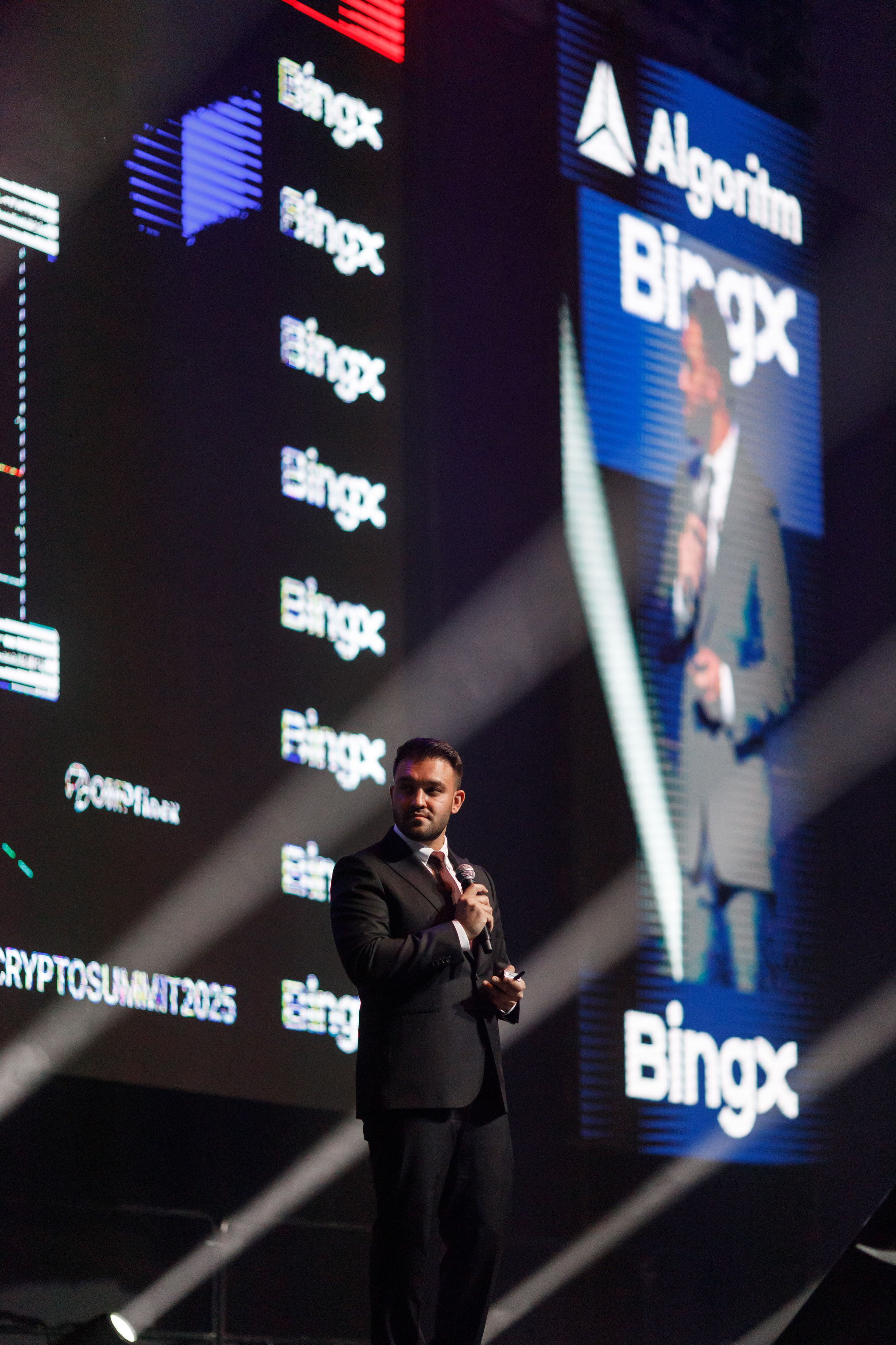 Crypto Summit 2025. Свадебный и репортажный фотограф (Москва, Королев и другие)