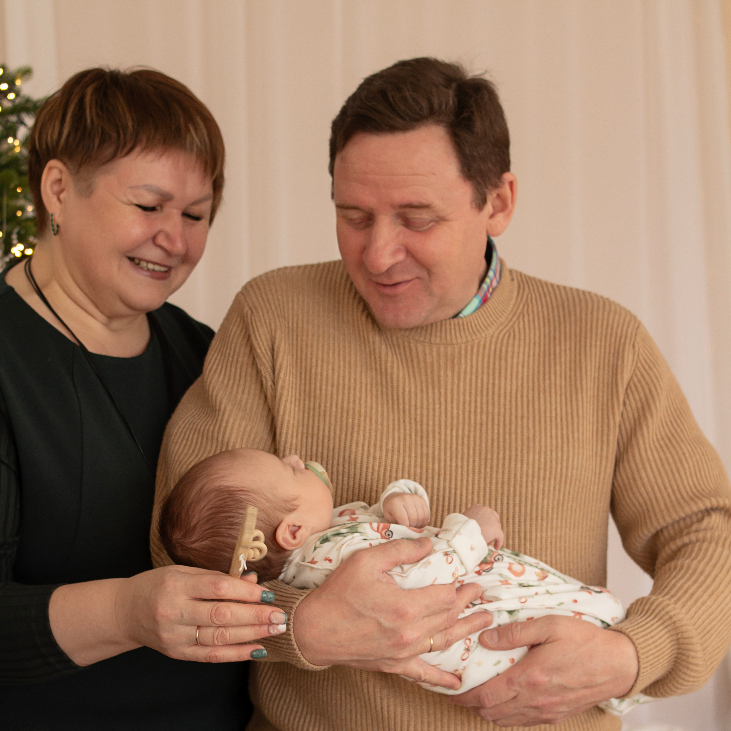 Юлия и ее большая семья. Тютина Оля фотограф-ретушер Екатеринбург