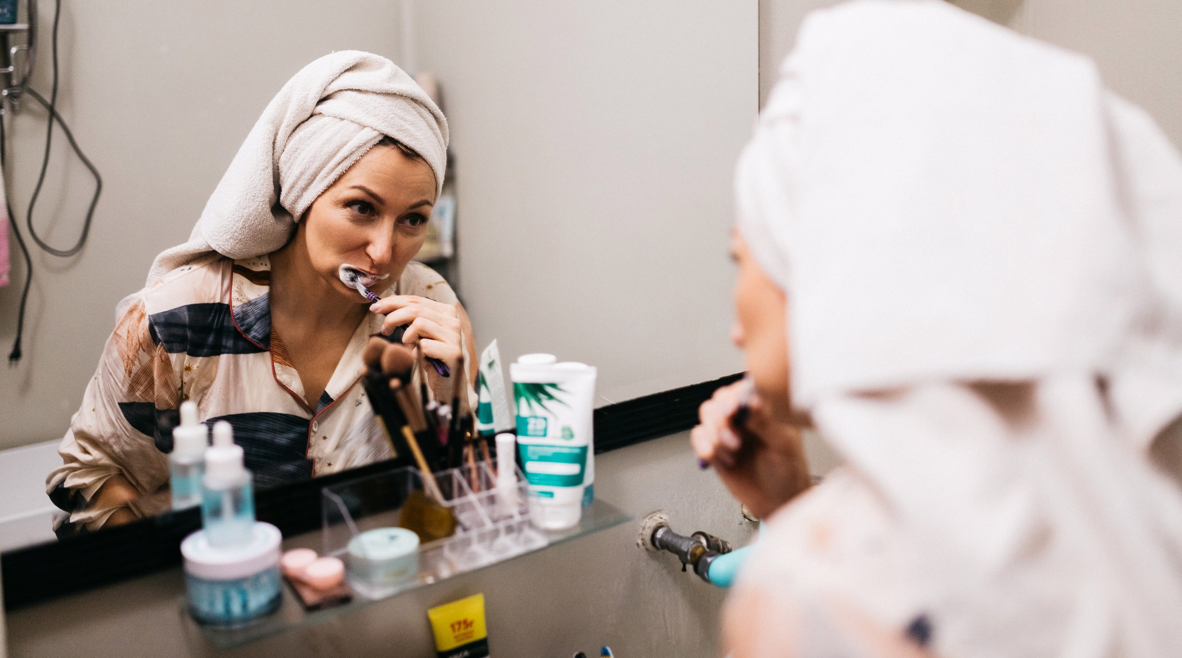 Домашний лайфстайл (утро). Ирина. Июнь 2025. Фотограф Пермь. Свадьбы. Семья и дети, школа, д. сад. Фотокниги