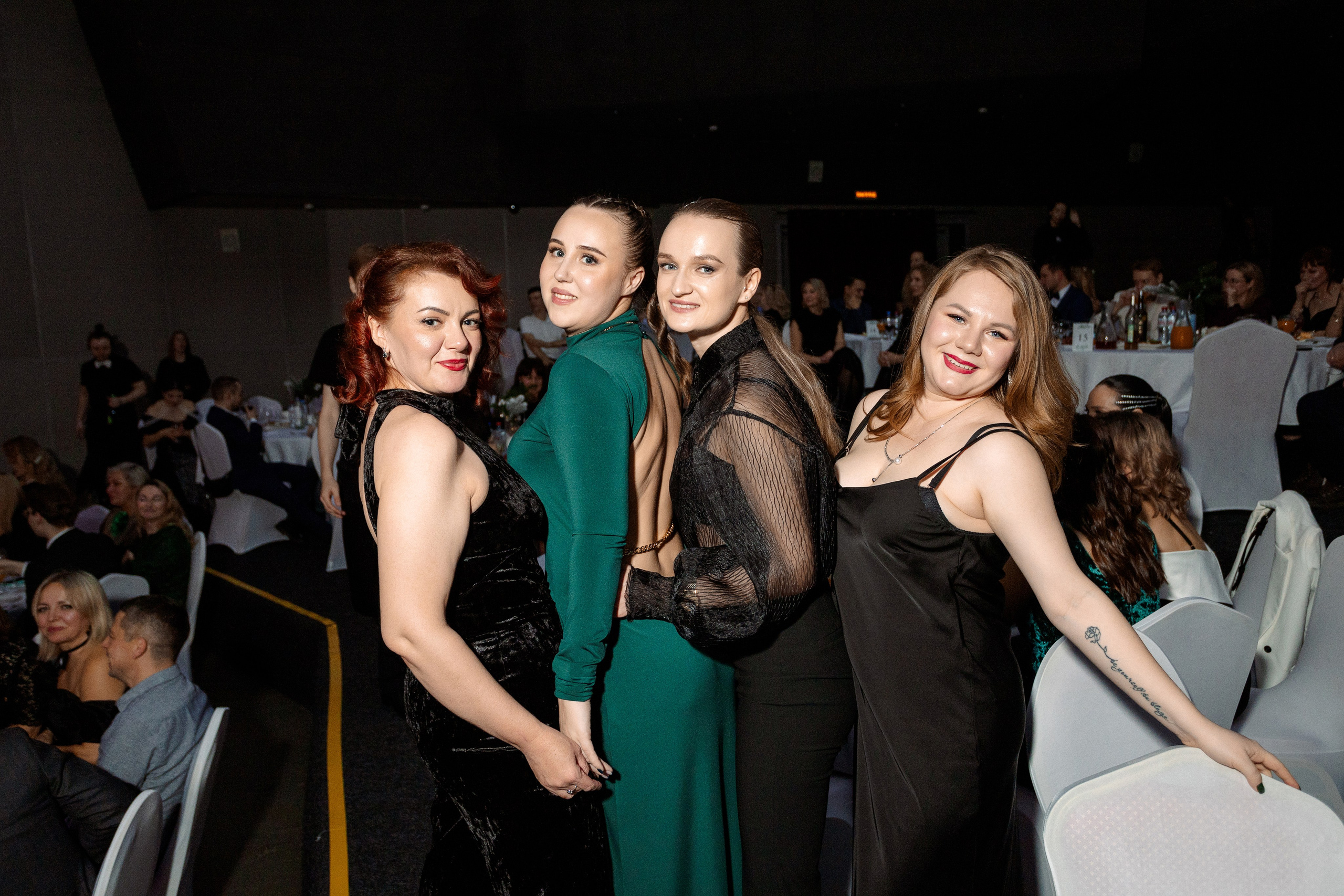 РЕПОРТАЖ: НОВЫЙ ГОД В ДК МЕТАЛЛУРГ. Профессиональный фотограф в Ижевске Леша Петров