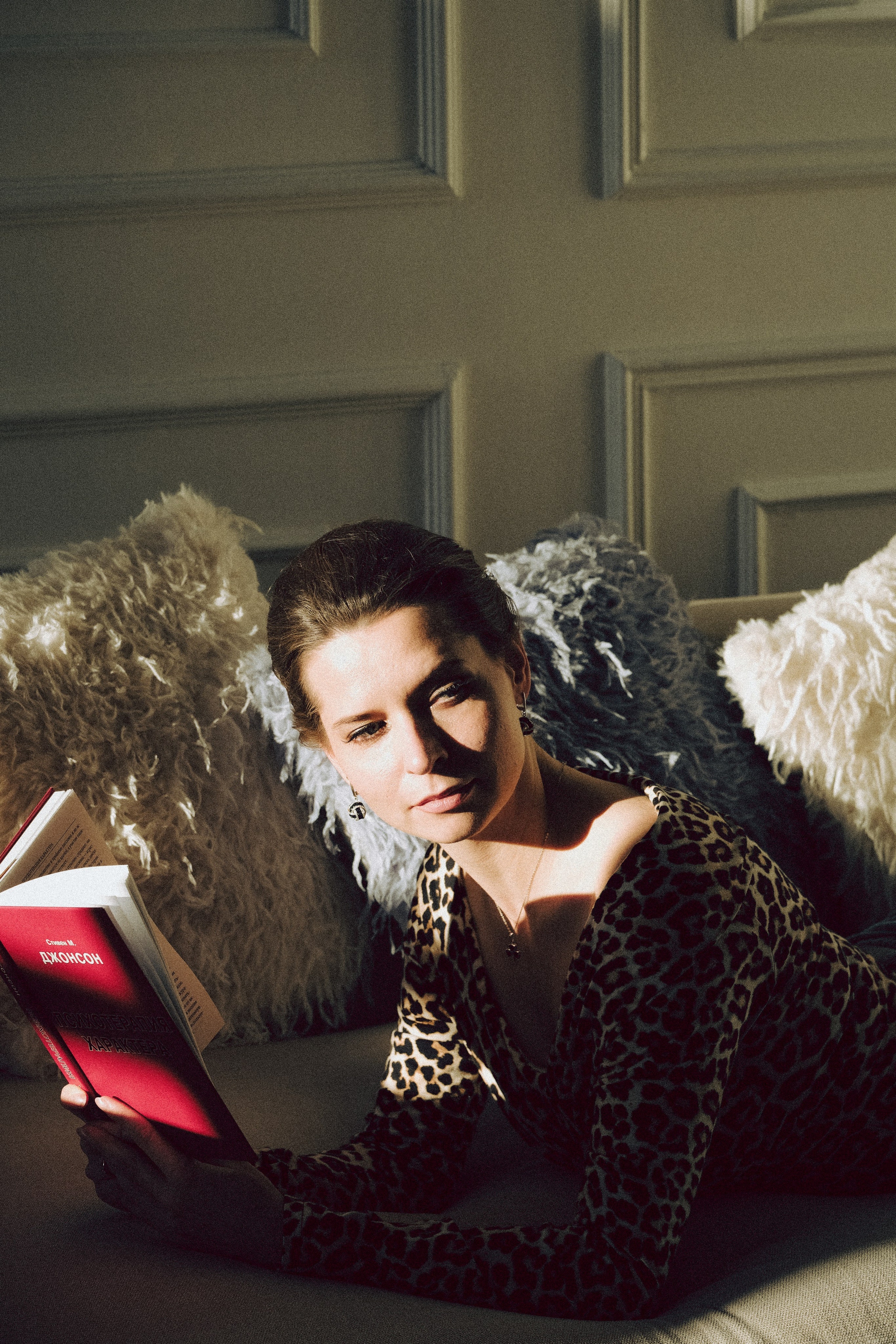 ФОТОСЕСИИЯ В СТУДИИ ДЛЯ ДЕВУШКИ ПСИХОЛОГА. Профессиональный фотограф, Санкт-Петербург — Виктория Богомолова